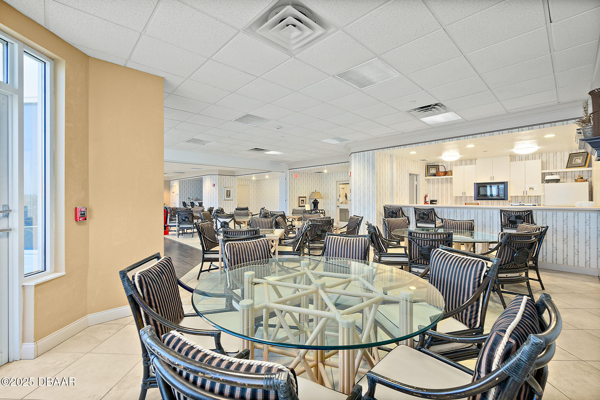 2937 S Atlantic Avenue Unit: 1907
