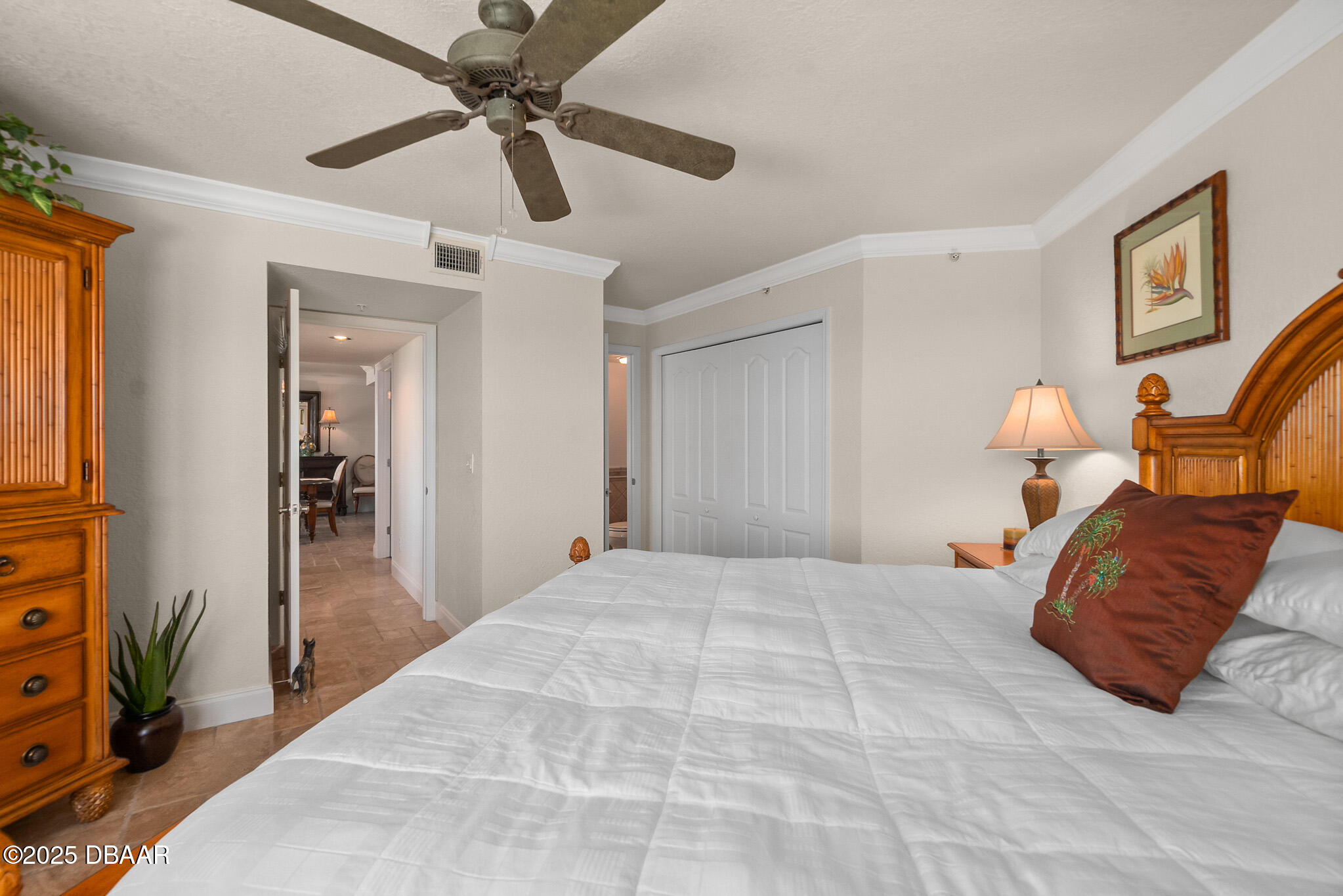 2937 S Atlantic Avenue Unit: 1907