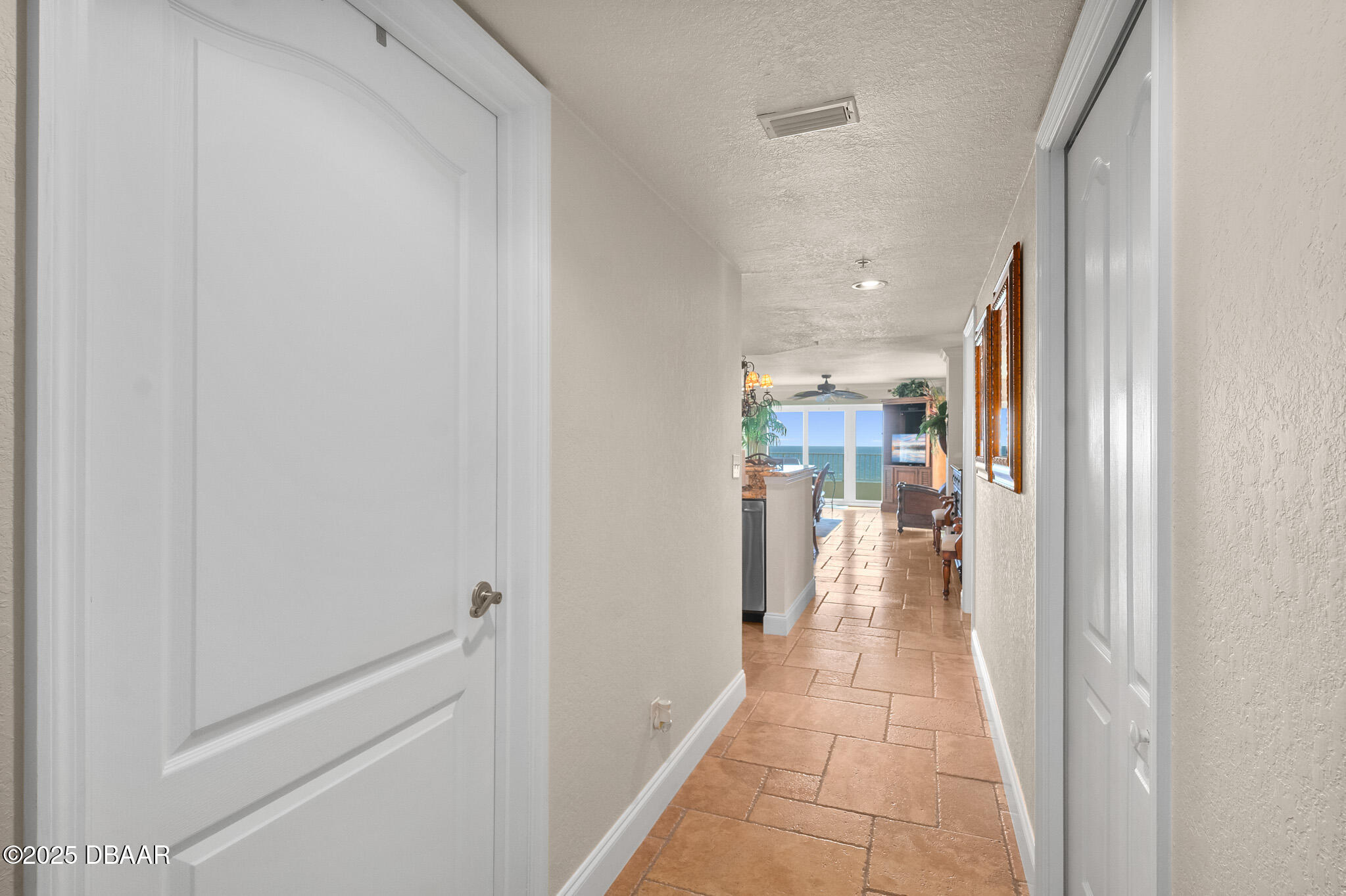 2937 S Atlantic Avenue Unit: 1907