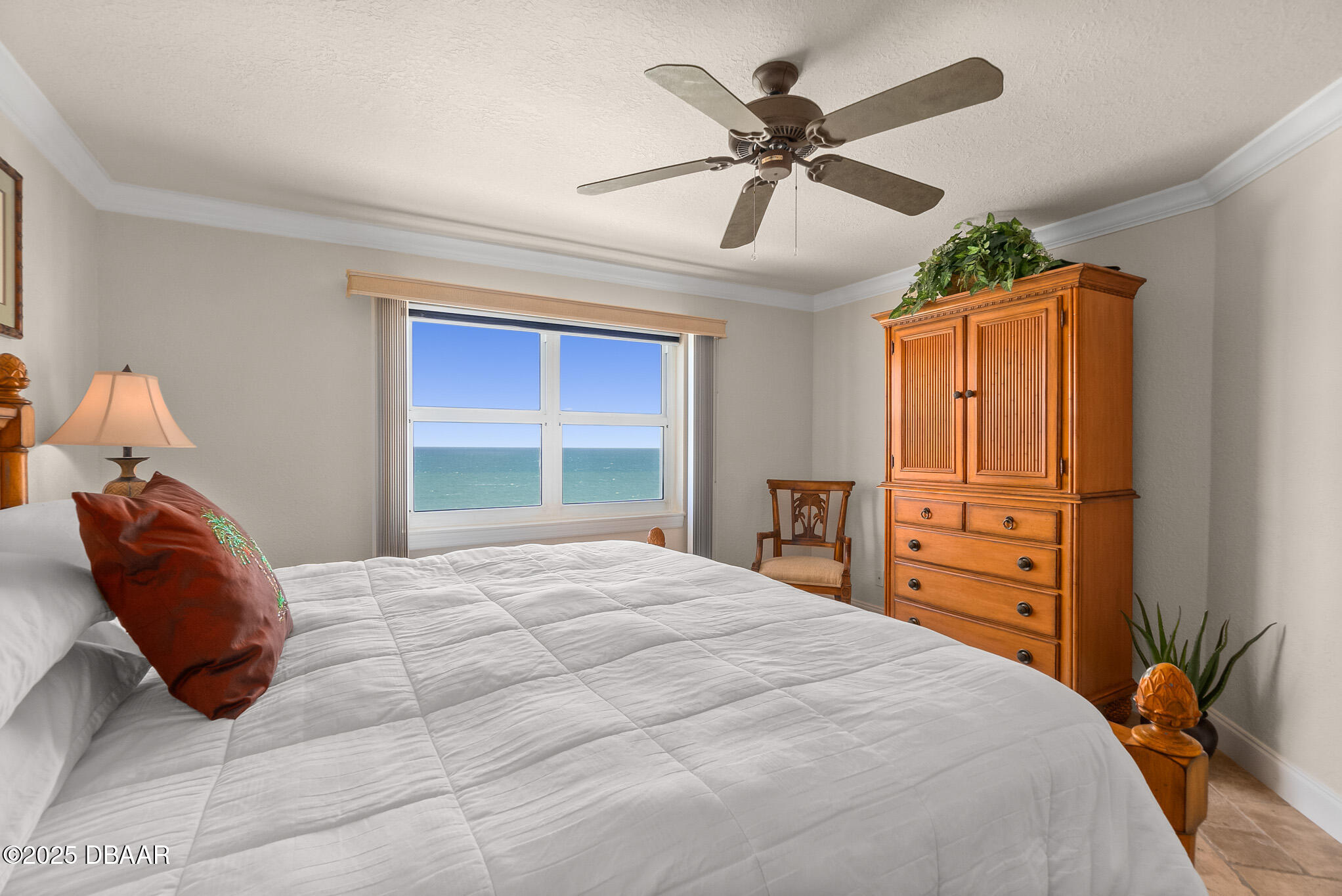 2937 S Atlantic Avenue Unit: 1907