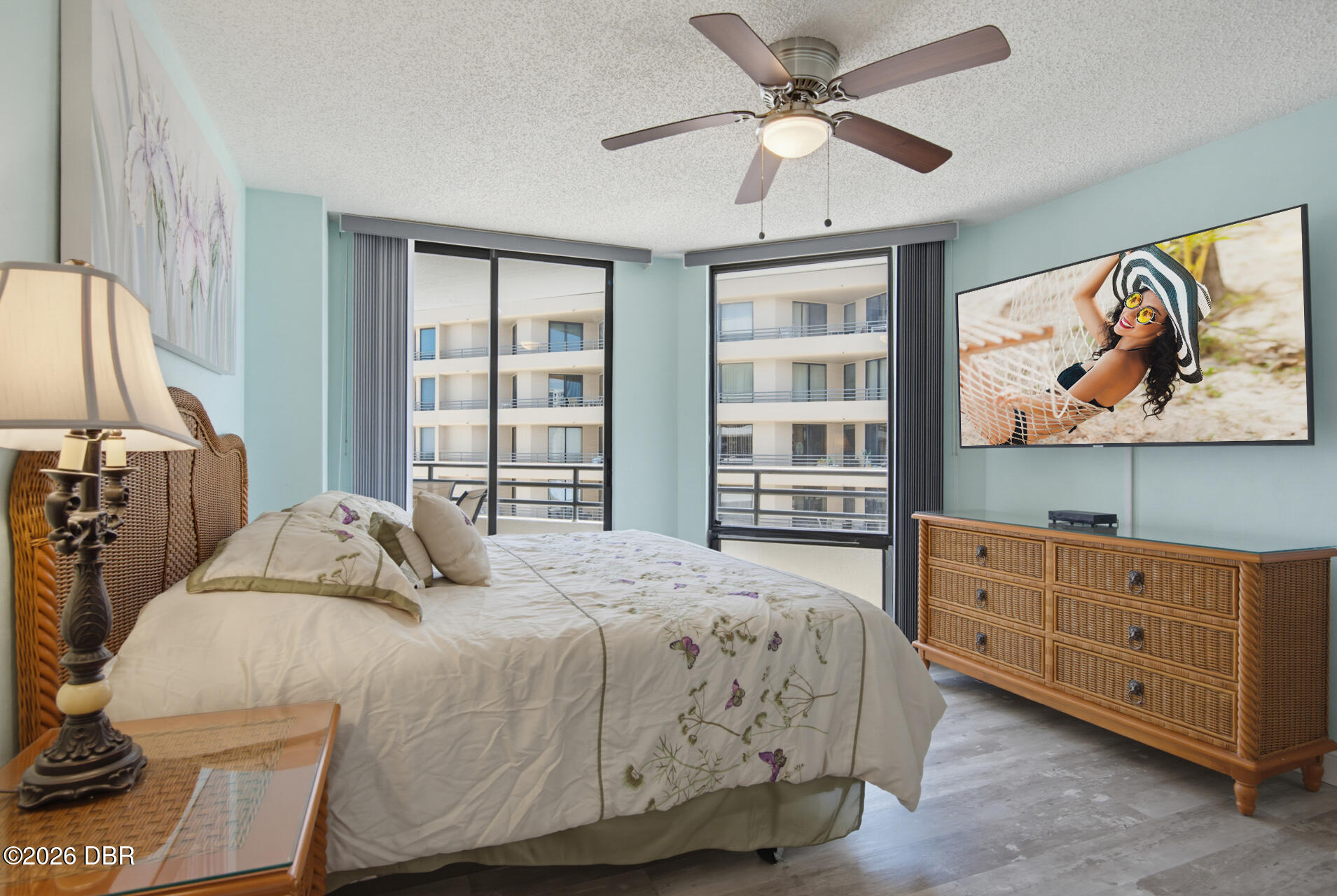 3013 S Atlantic Avenue Unit: 902