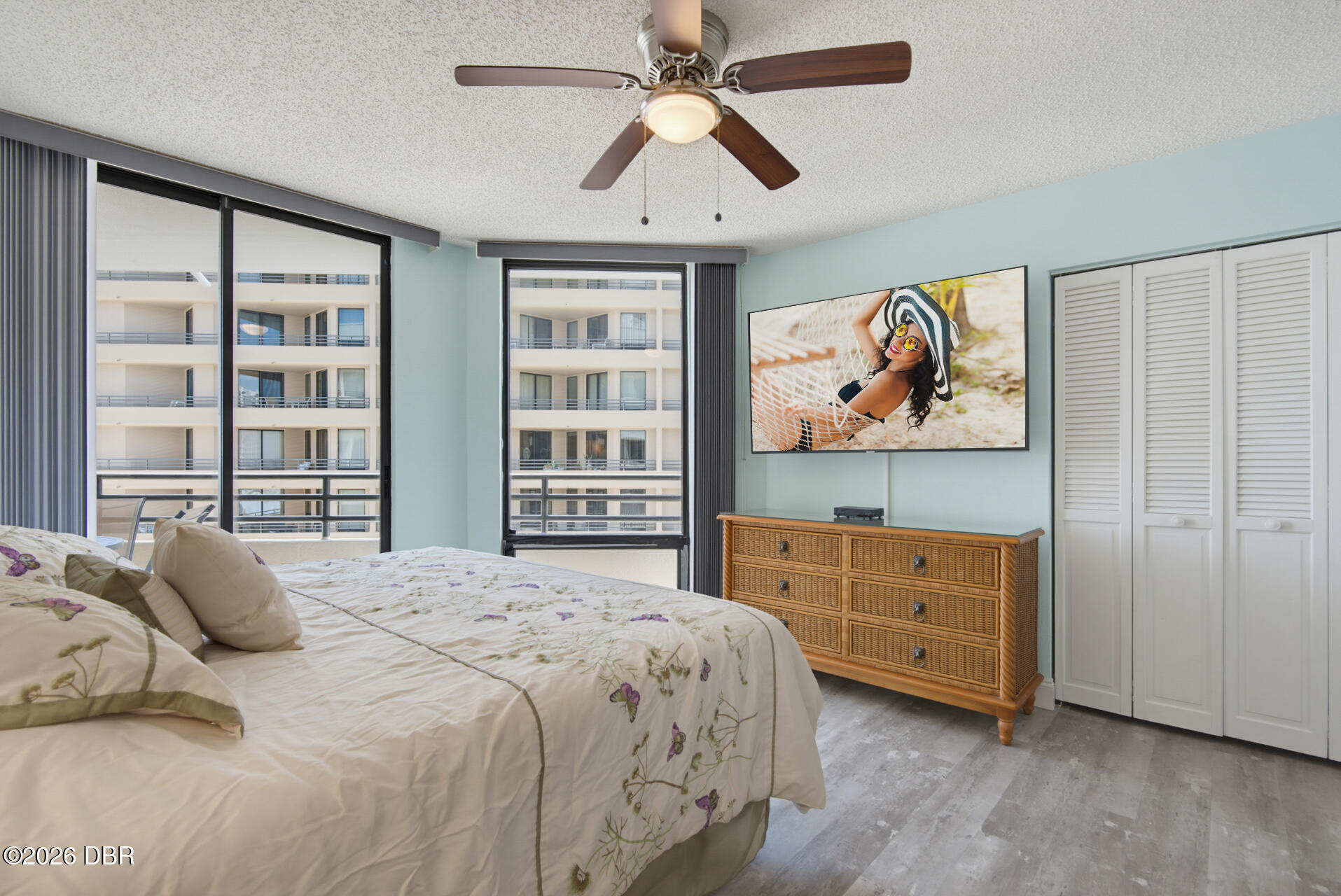 3013 S Atlantic Avenue Unit: 902