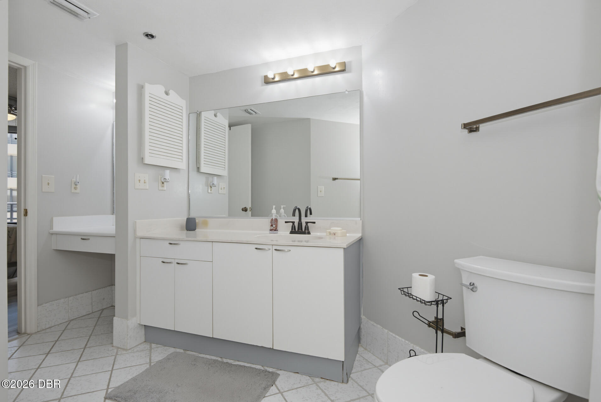 3013 S Atlantic Avenue Unit: 902