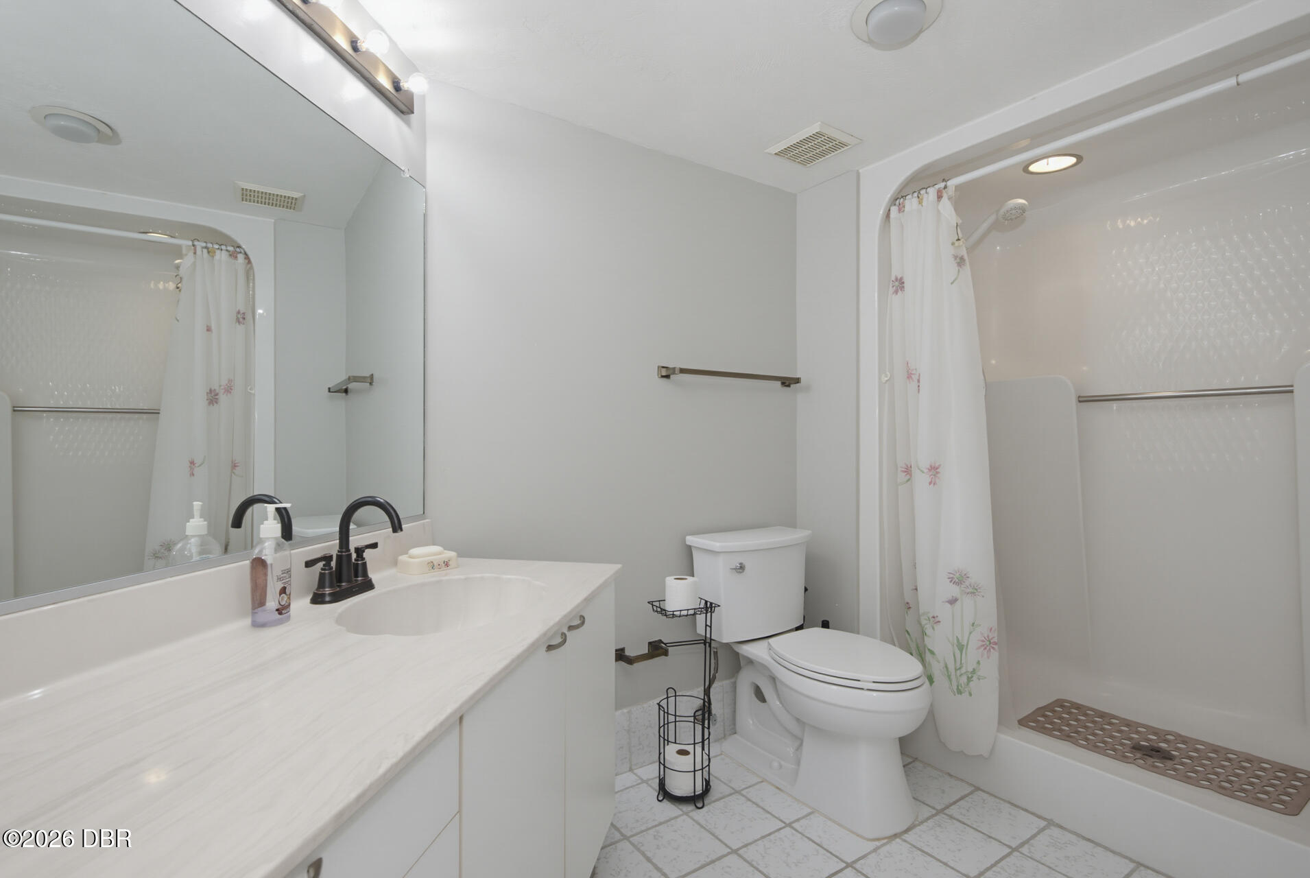 3013 S Atlantic Avenue Unit: 902