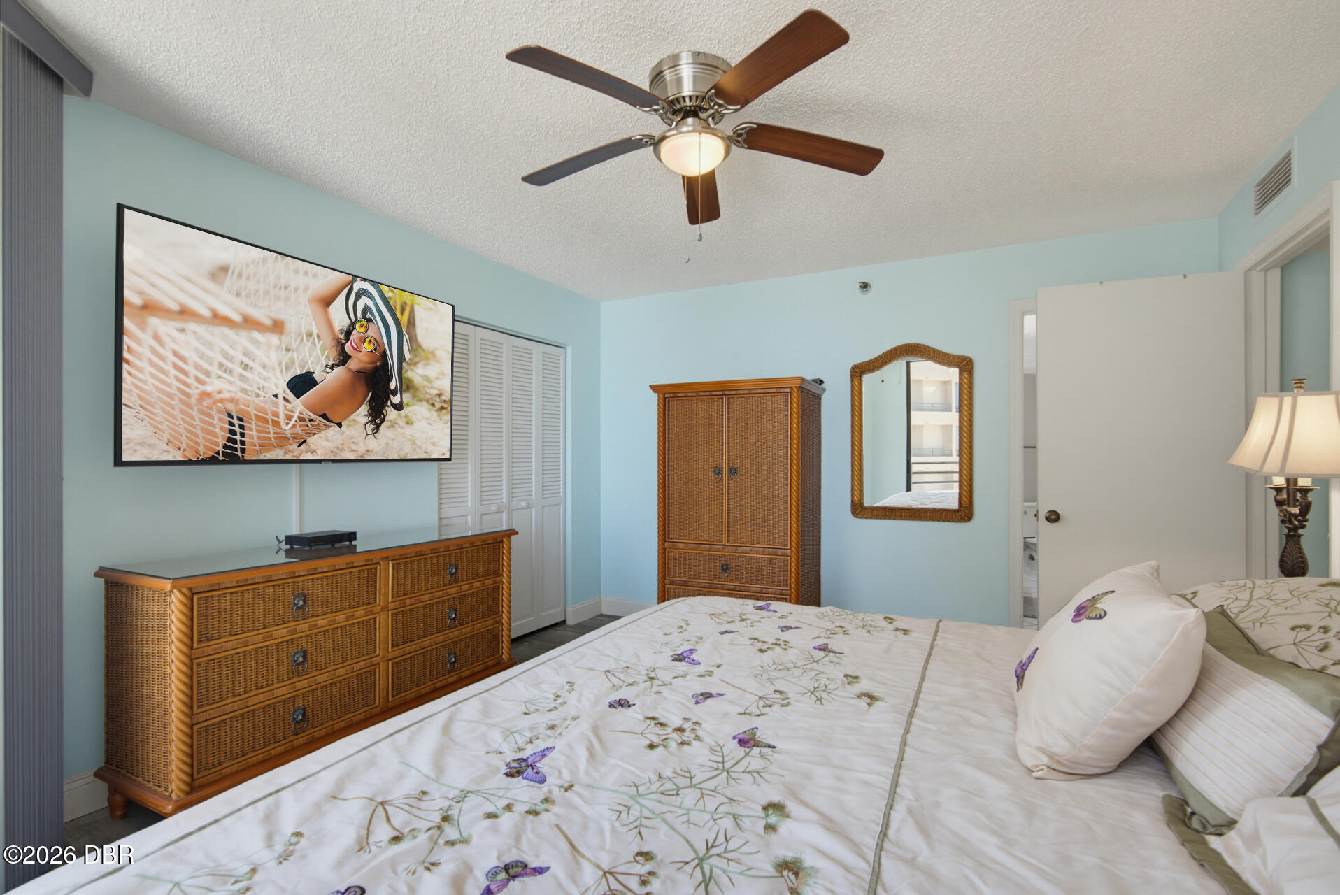 3013 S Atlantic Avenue Unit: 902