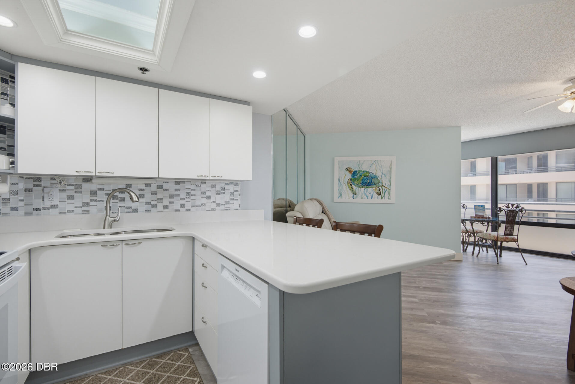 3013 S Atlantic Avenue Unit: 902