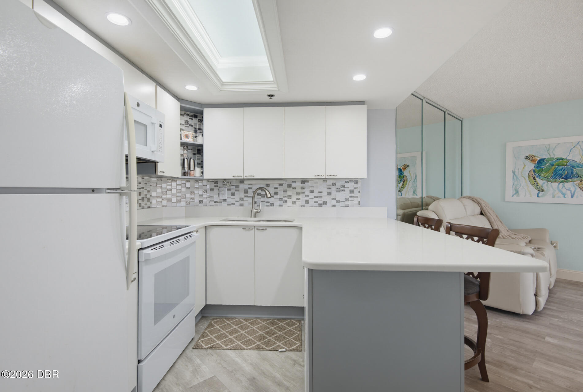3013 S Atlantic Avenue Unit: 902