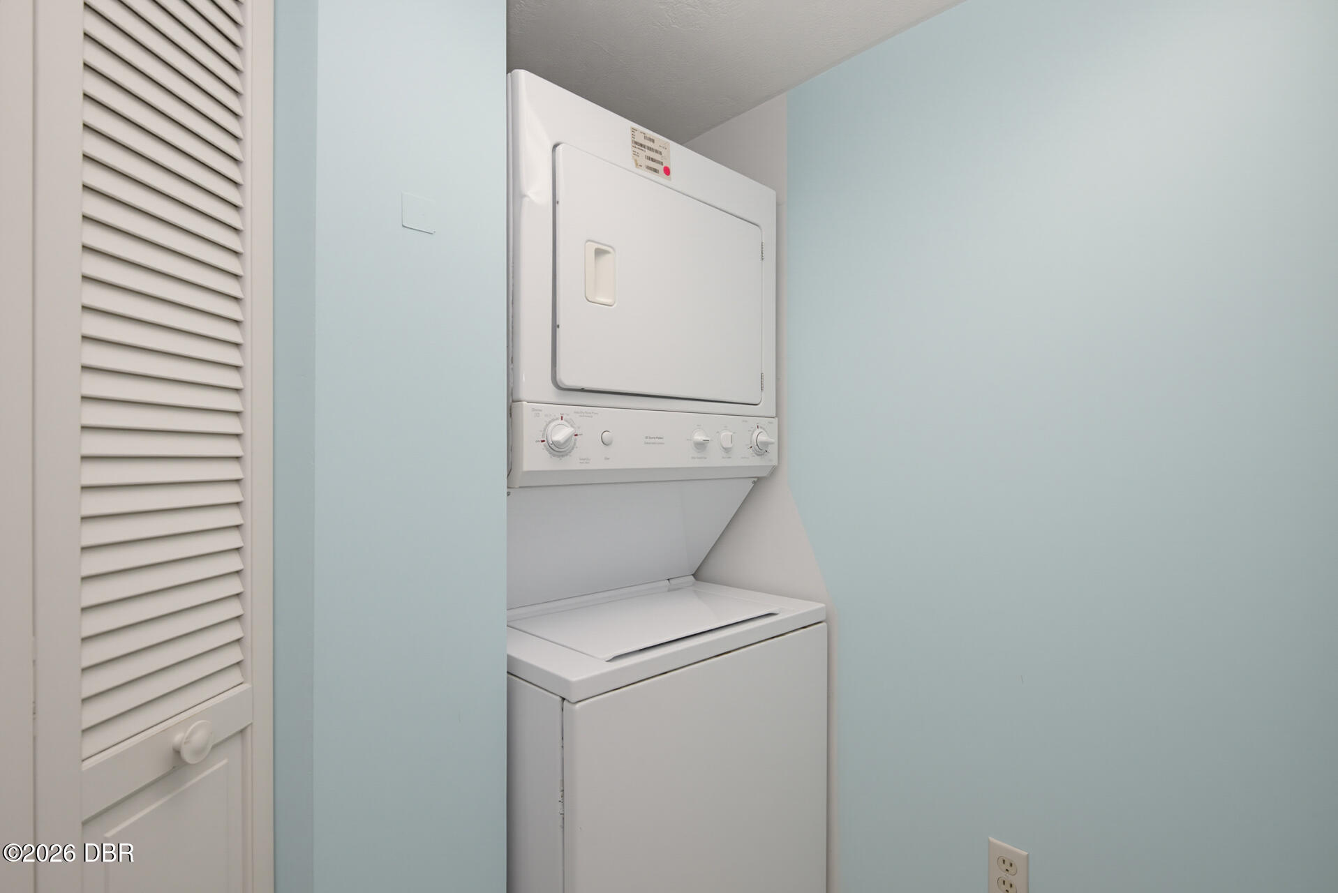 3013 S Atlantic Avenue Unit: 902