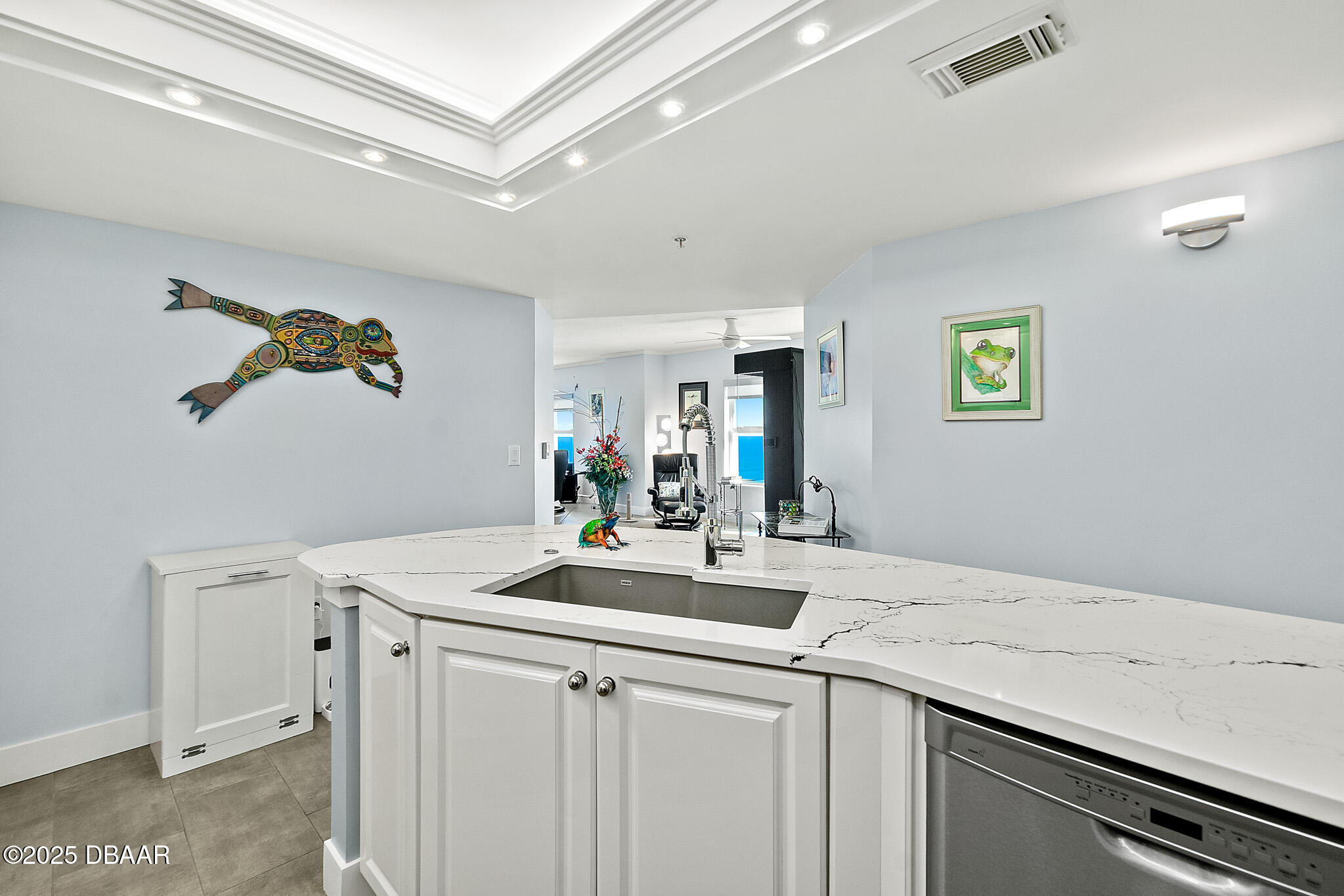 3425 S Atlantic Avenue 1206