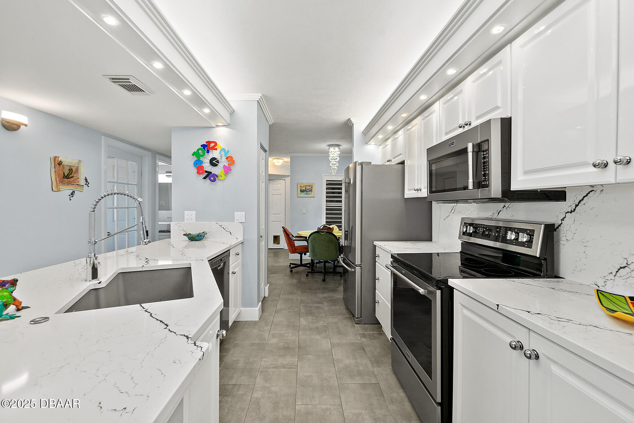 3425 S Atlantic Avenue 1206