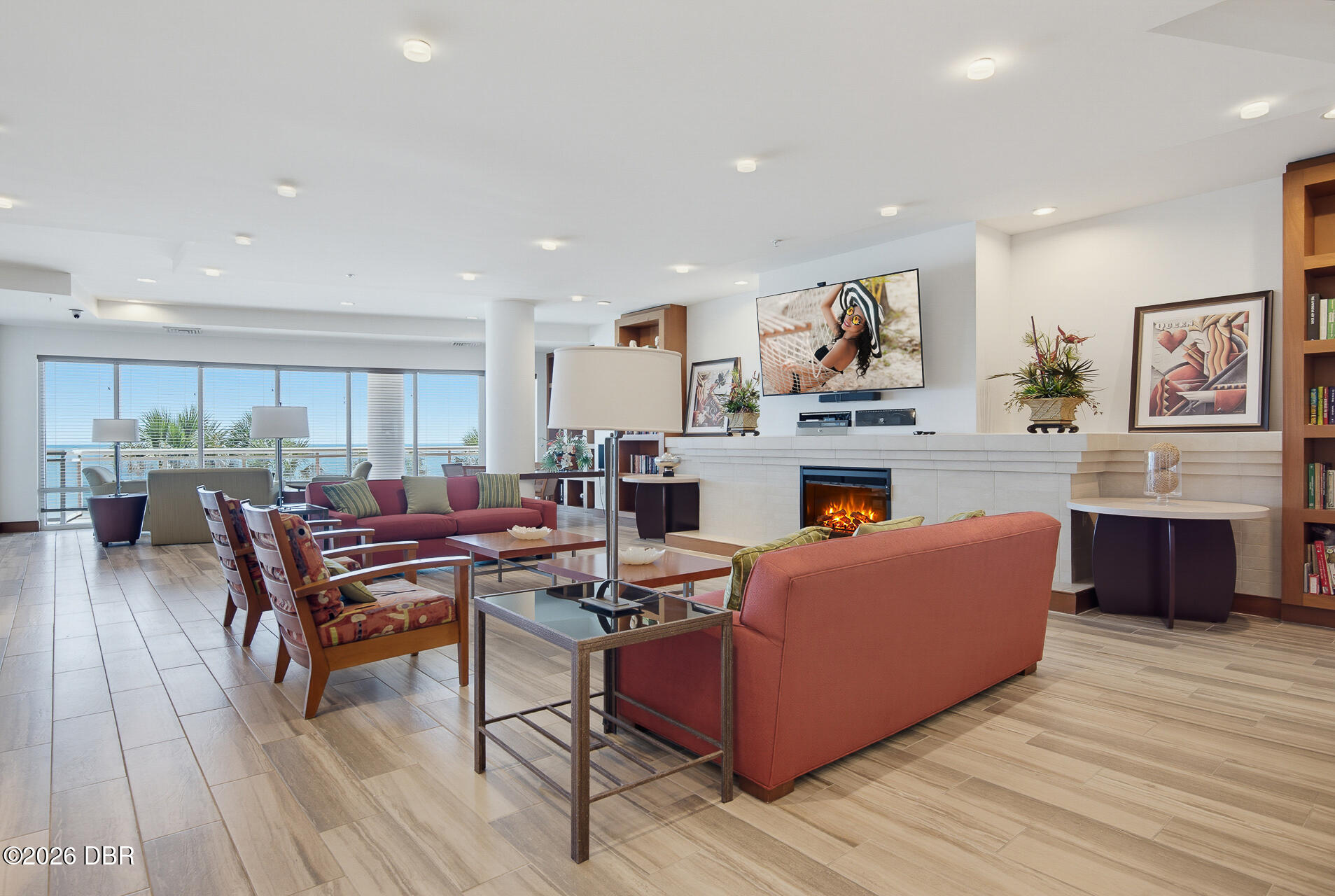 1925 S Atlantic Avenue Unit: 210
