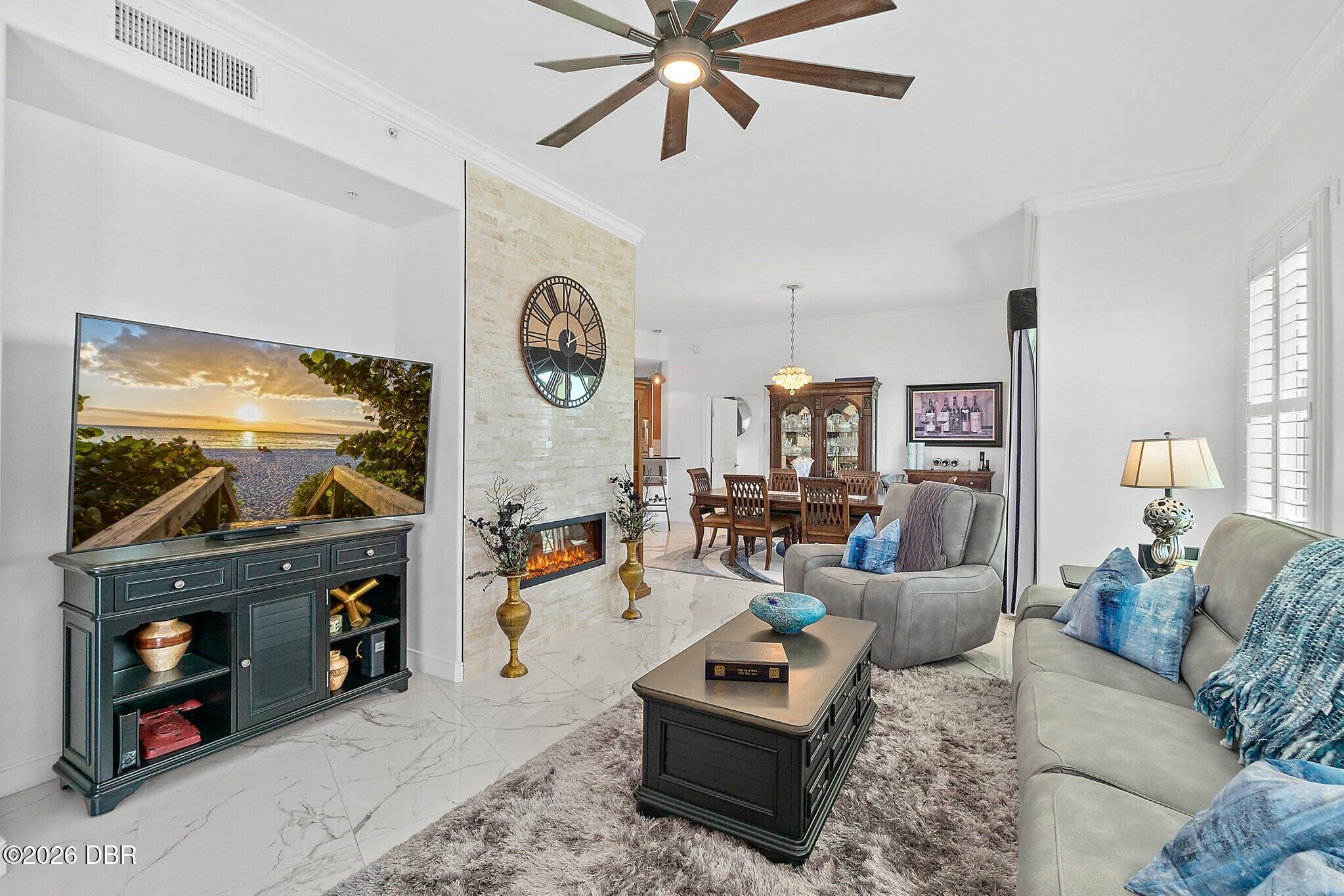 1925 S Atlantic Avenue Unit: 210