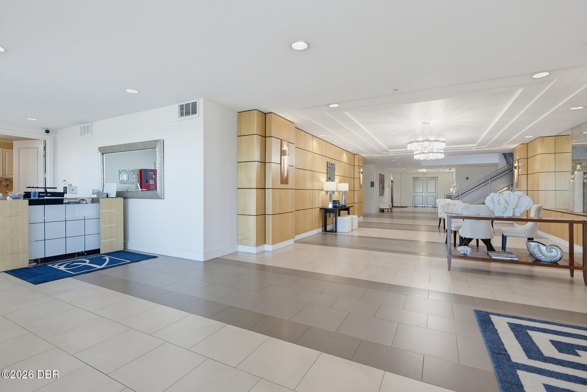 1925 S Atlantic Avenue Unit: 210