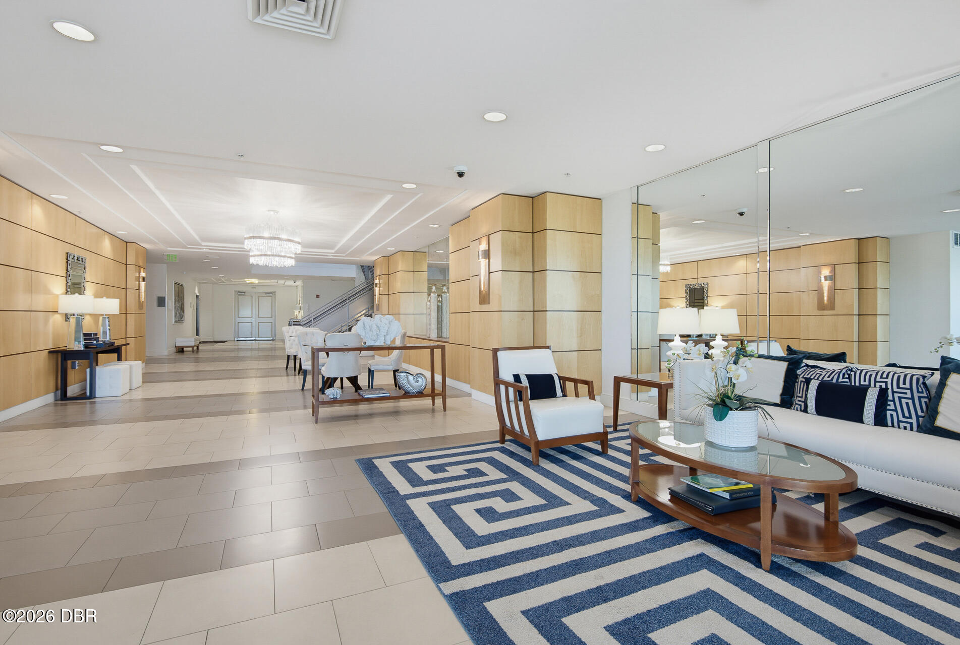 1925 S Atlantic Avenue Unit: 210
