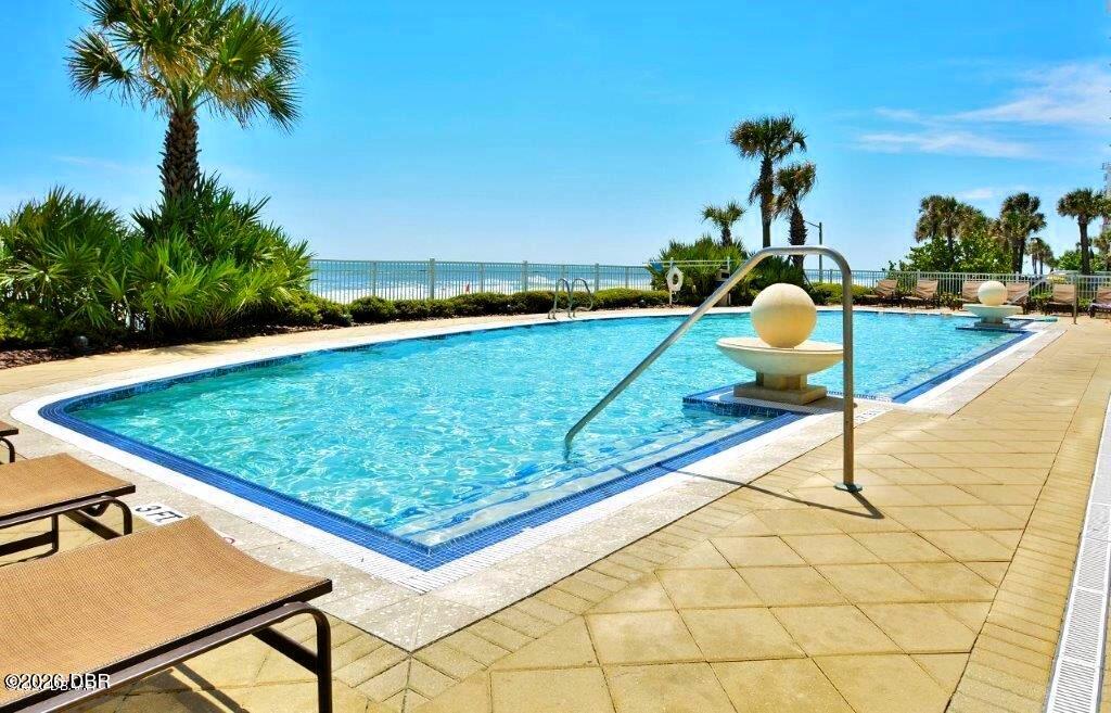 1925 S Atlantic Avenue Unit: 210