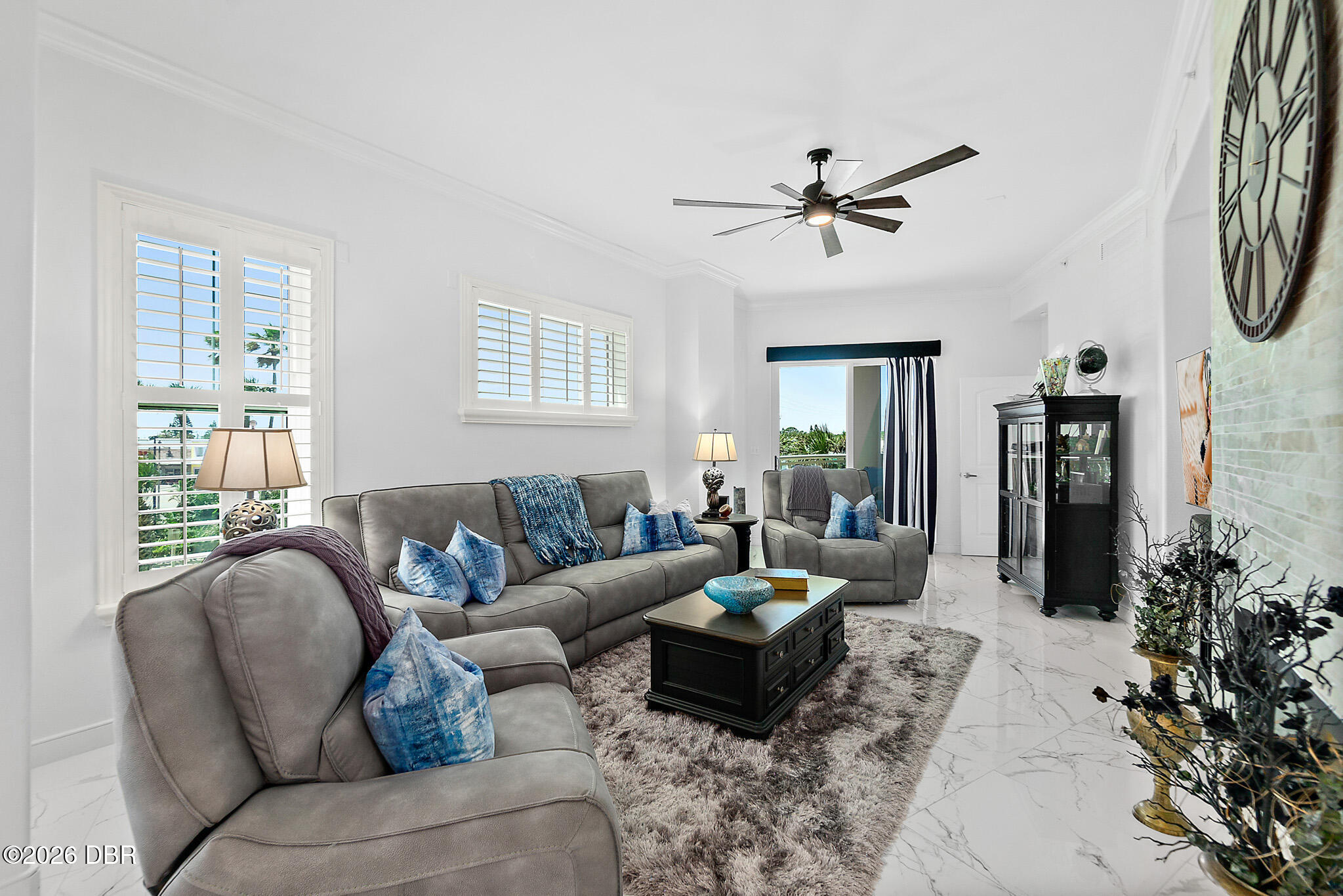 1925 S Atlantic Avenue Unit: 210
