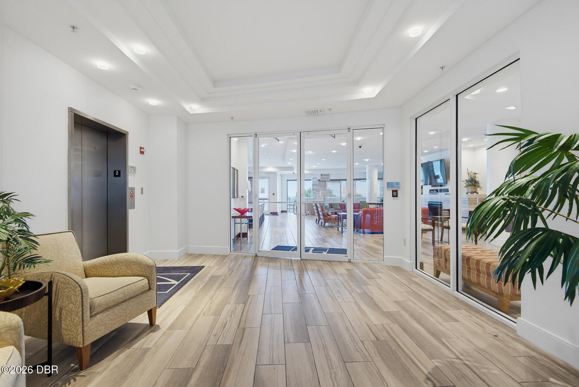 1925 S Atlantic Avenue Unit: 210