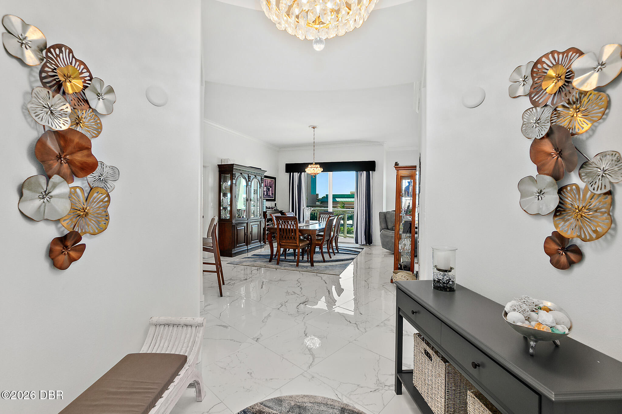 1925 S Atlantic Avenue Unit: 210