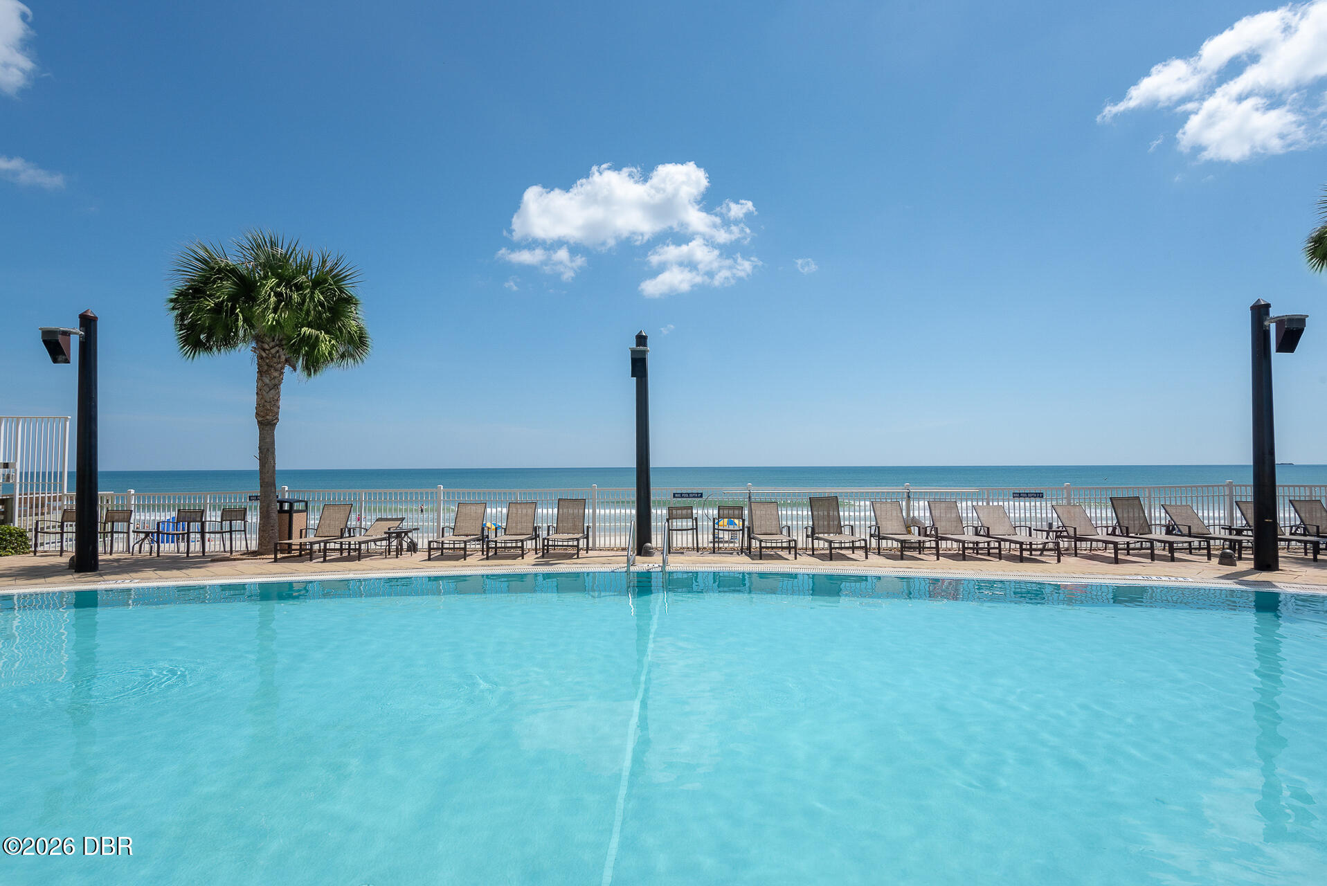 1925 S Atlantic Avenue Unit: 210