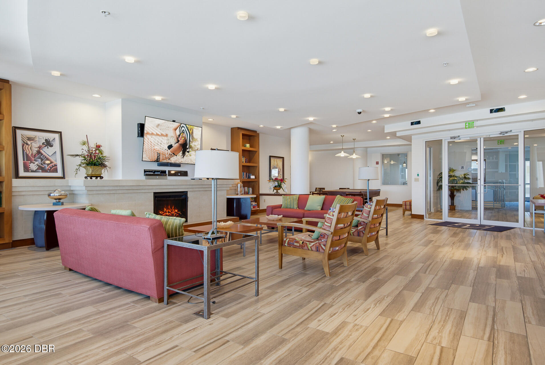 1925 S Atlantic Avenue Unit: 210