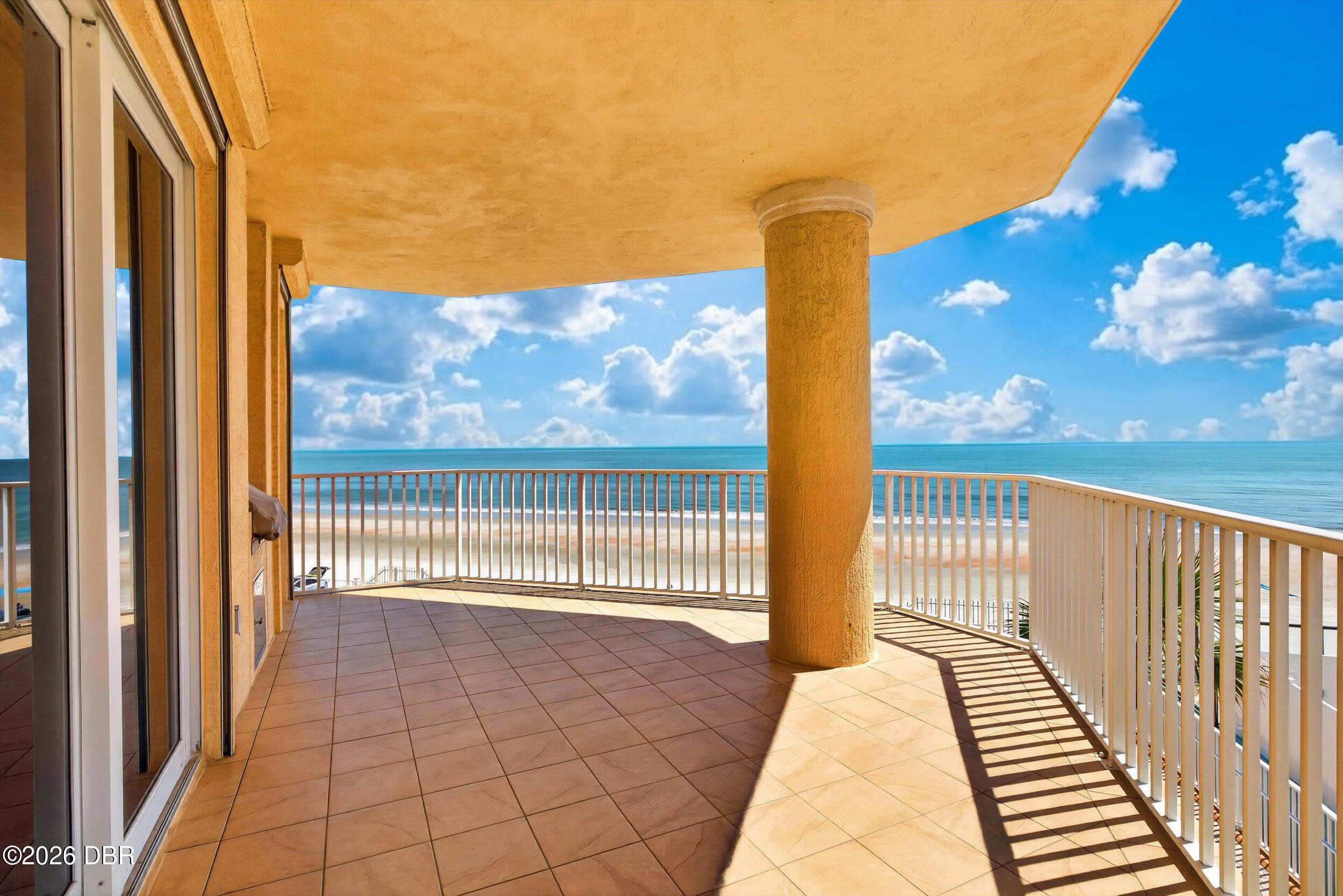 3343 S Atlantic Avenue Unit: 204