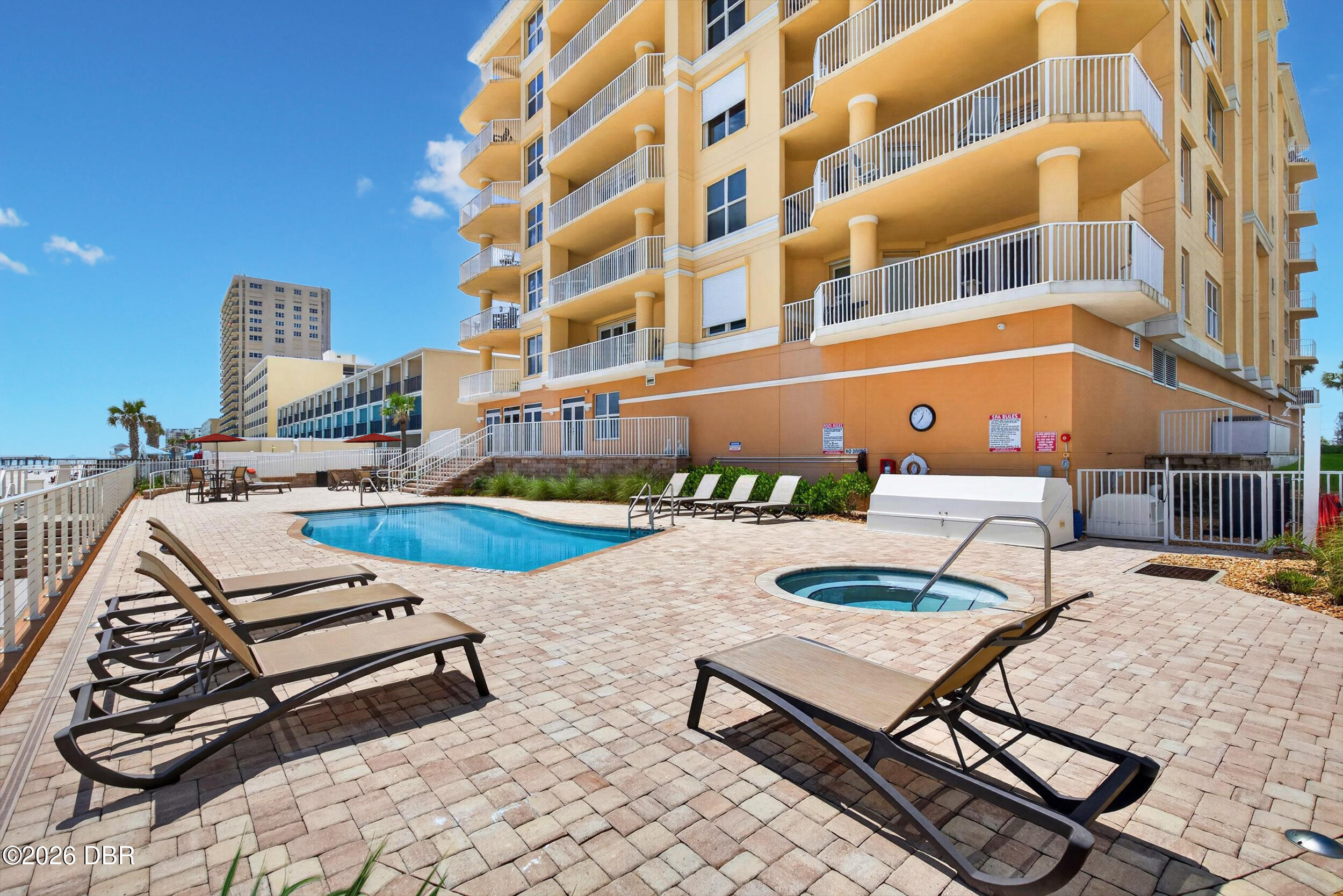 3343 S Atlantic Avenue Unit: 204