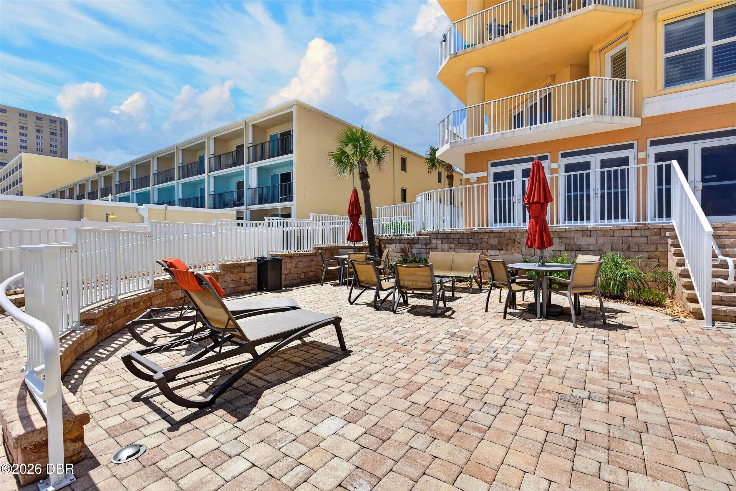 3343 S Atlantic Avenue 204