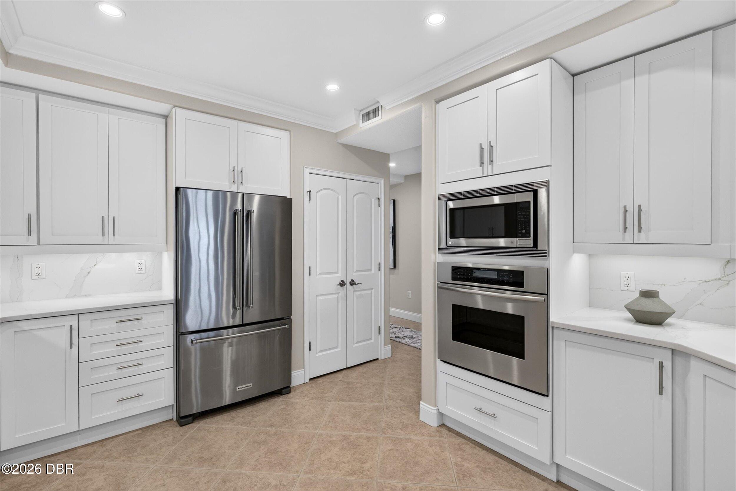 2515 S Atlantic Avenue 506