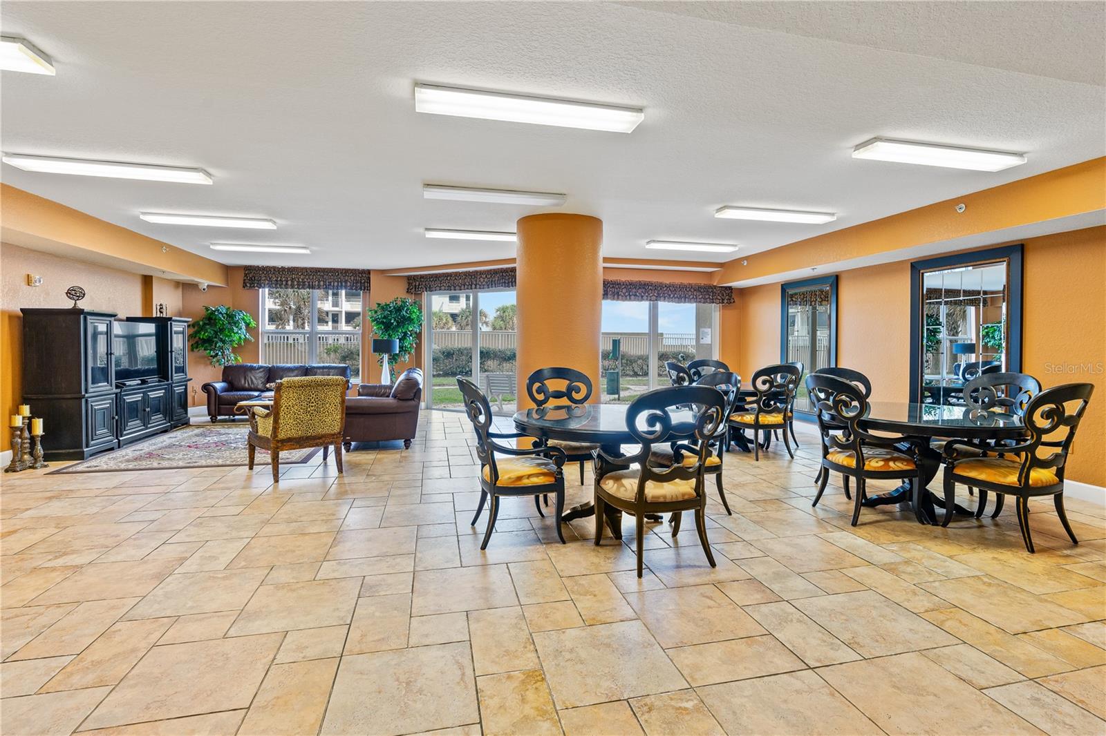 2403 S. Atlantic Avenue Unit: 309