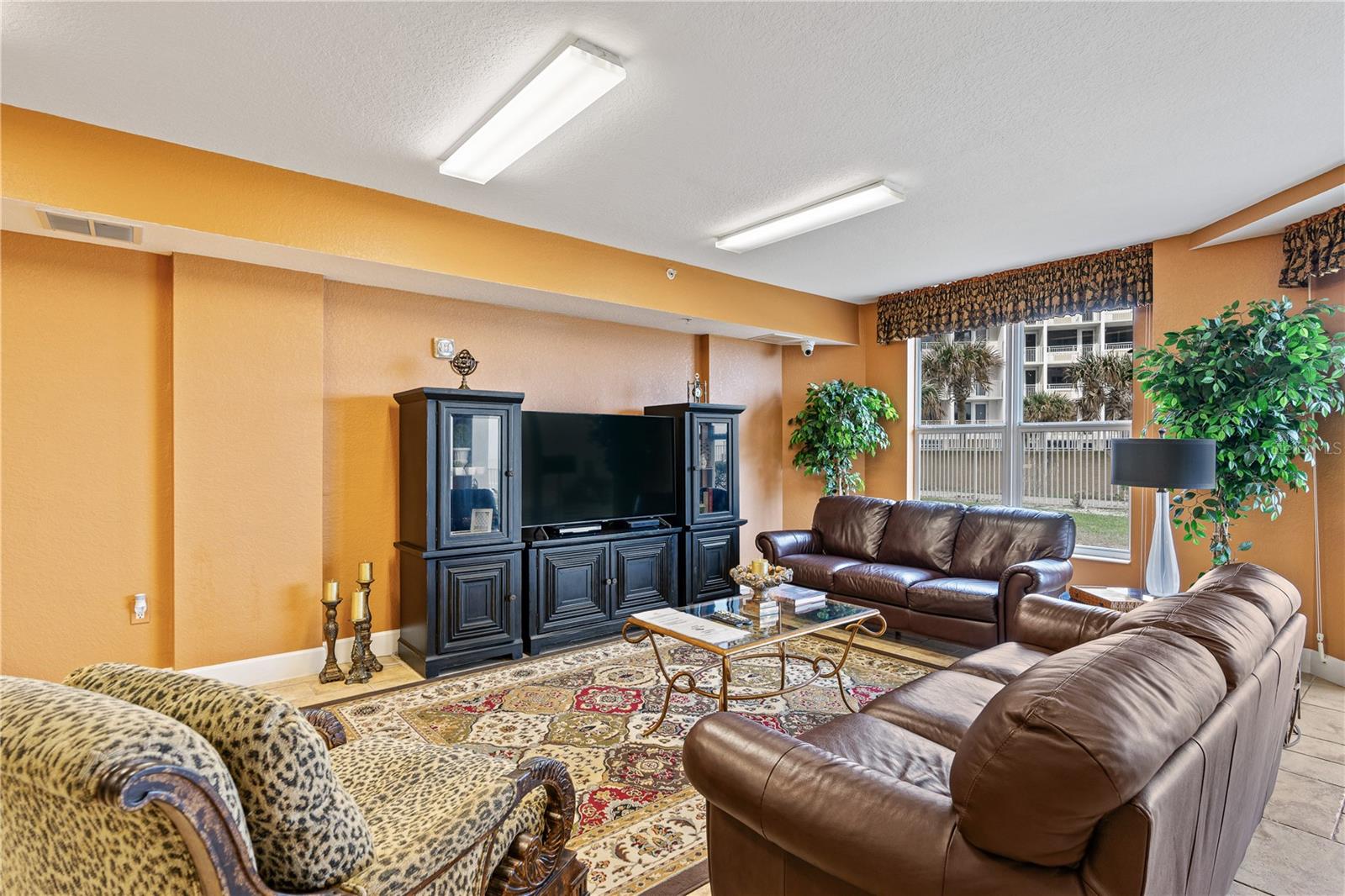 2403 S. Atlantic Avenue Unit: 309