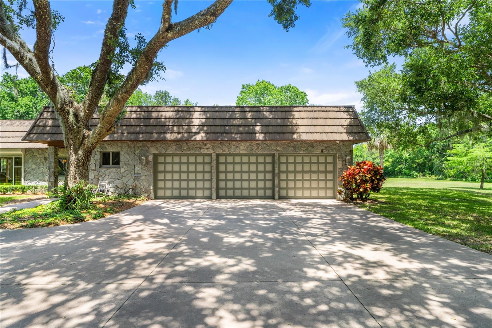 1010/1020 Big Tree Road