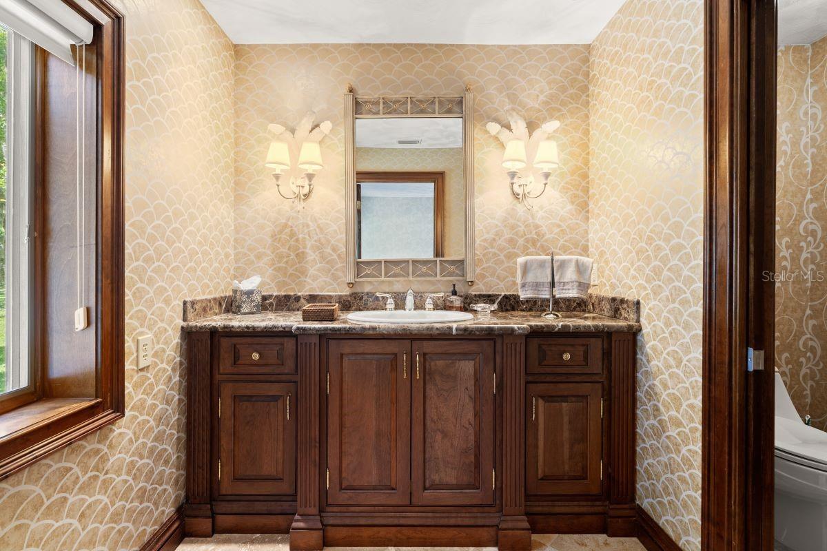 1010/1020 Big Tree Road