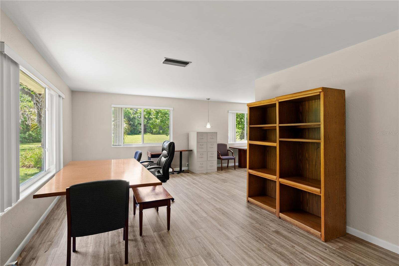 1010/1020 Big Tree Road