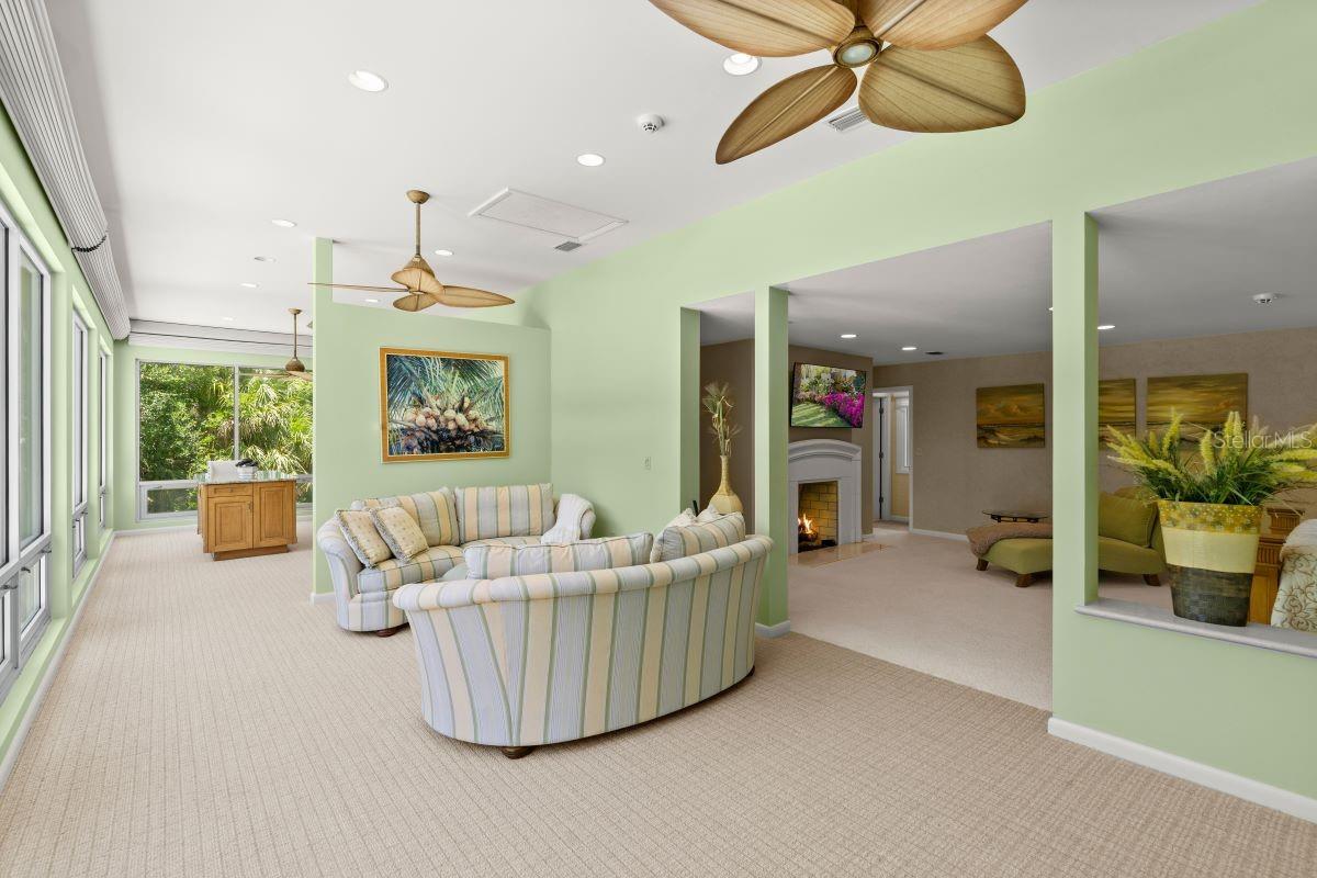 1010/1020 Big Tree Road