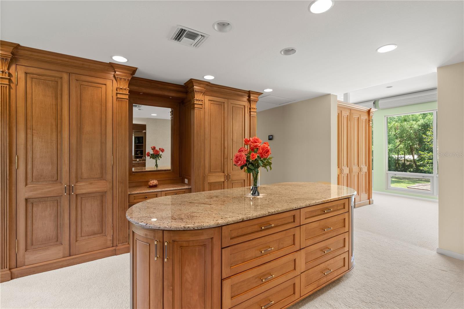 1010/1020 Big Tree Road