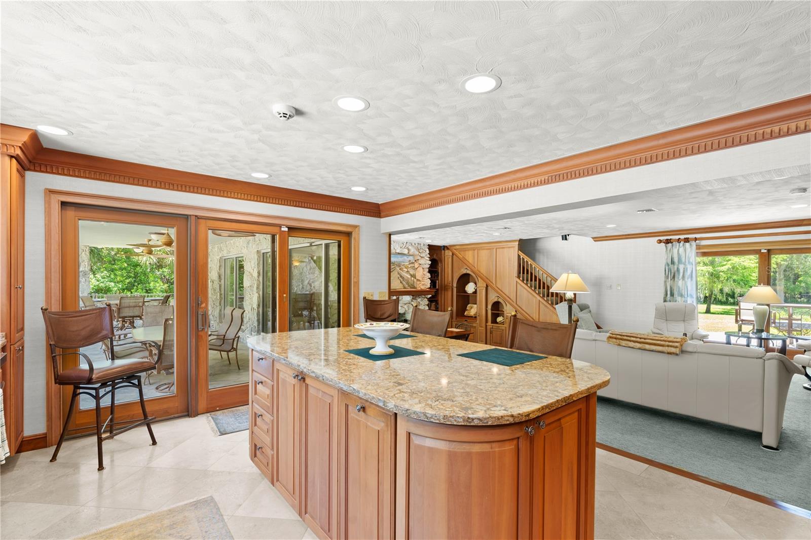 1010/1020 Big Tree Road