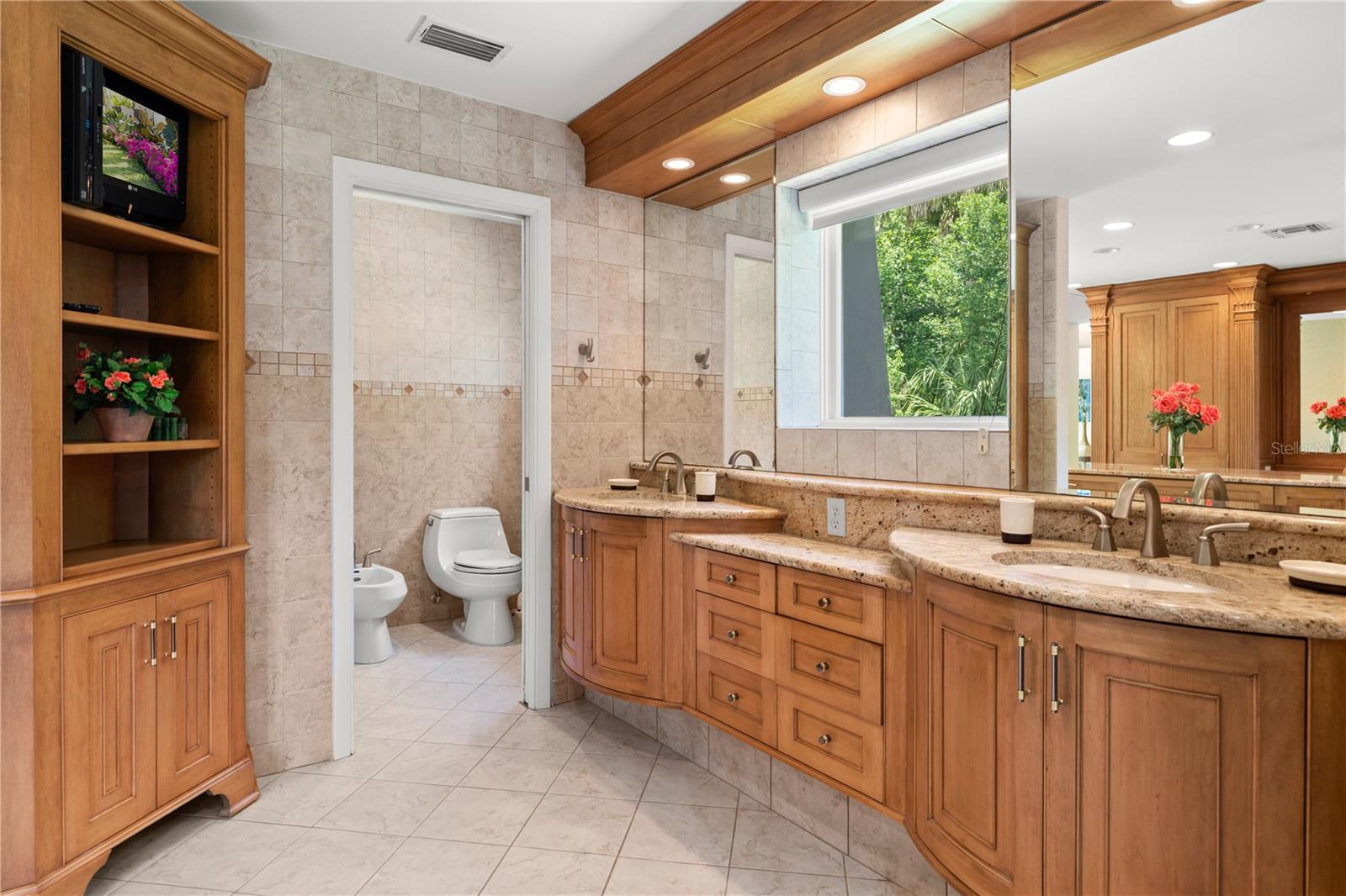 1010/1020 Big Tree Road