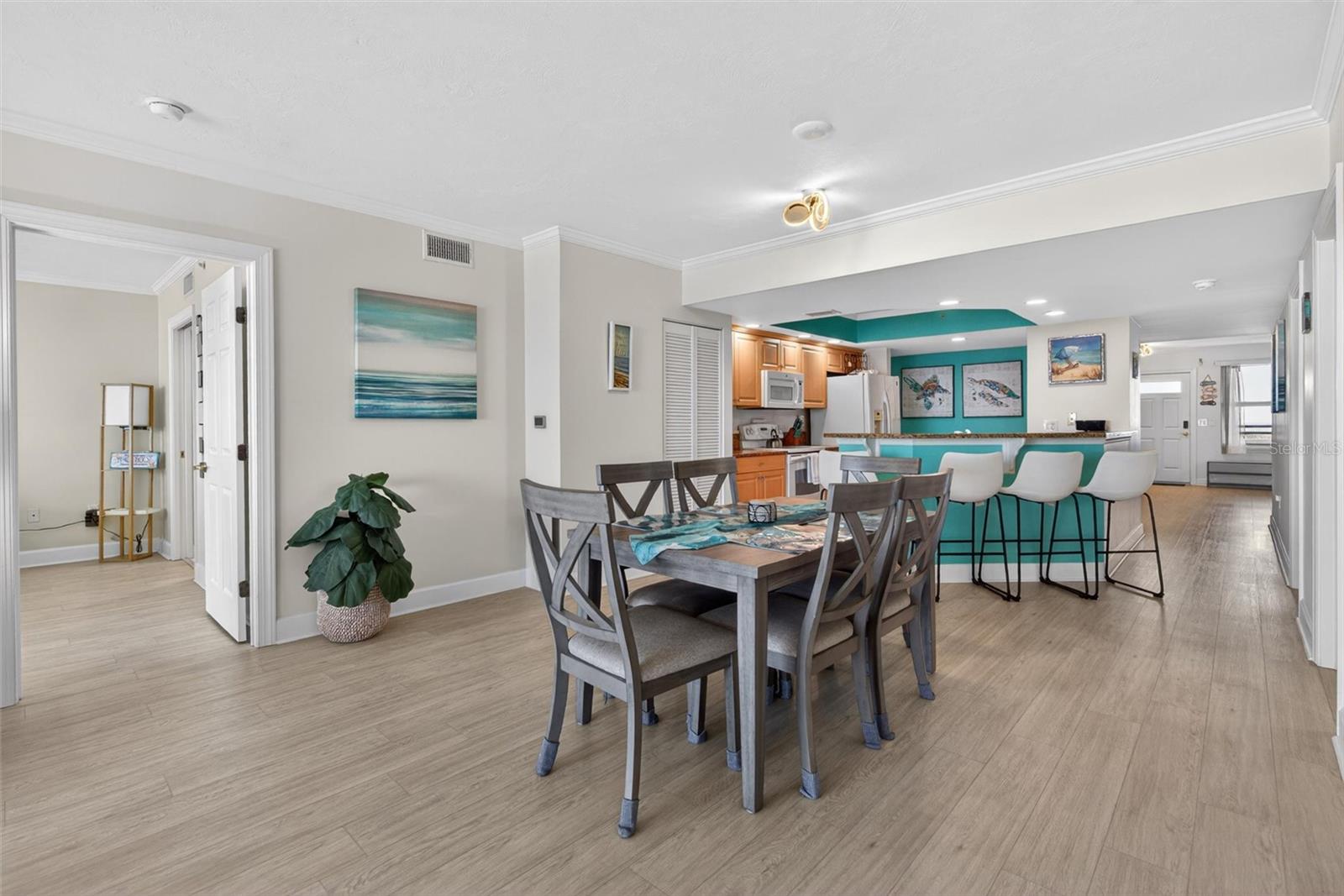 3315 S Atlantic Avenue Unit: 1406