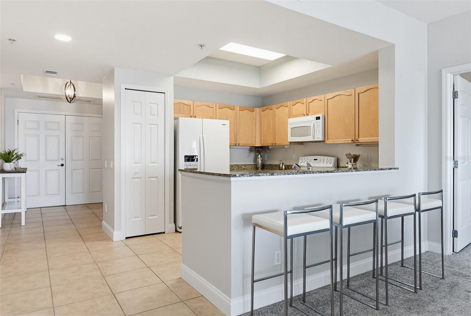 2 OCEANS WEST BLVD #1702