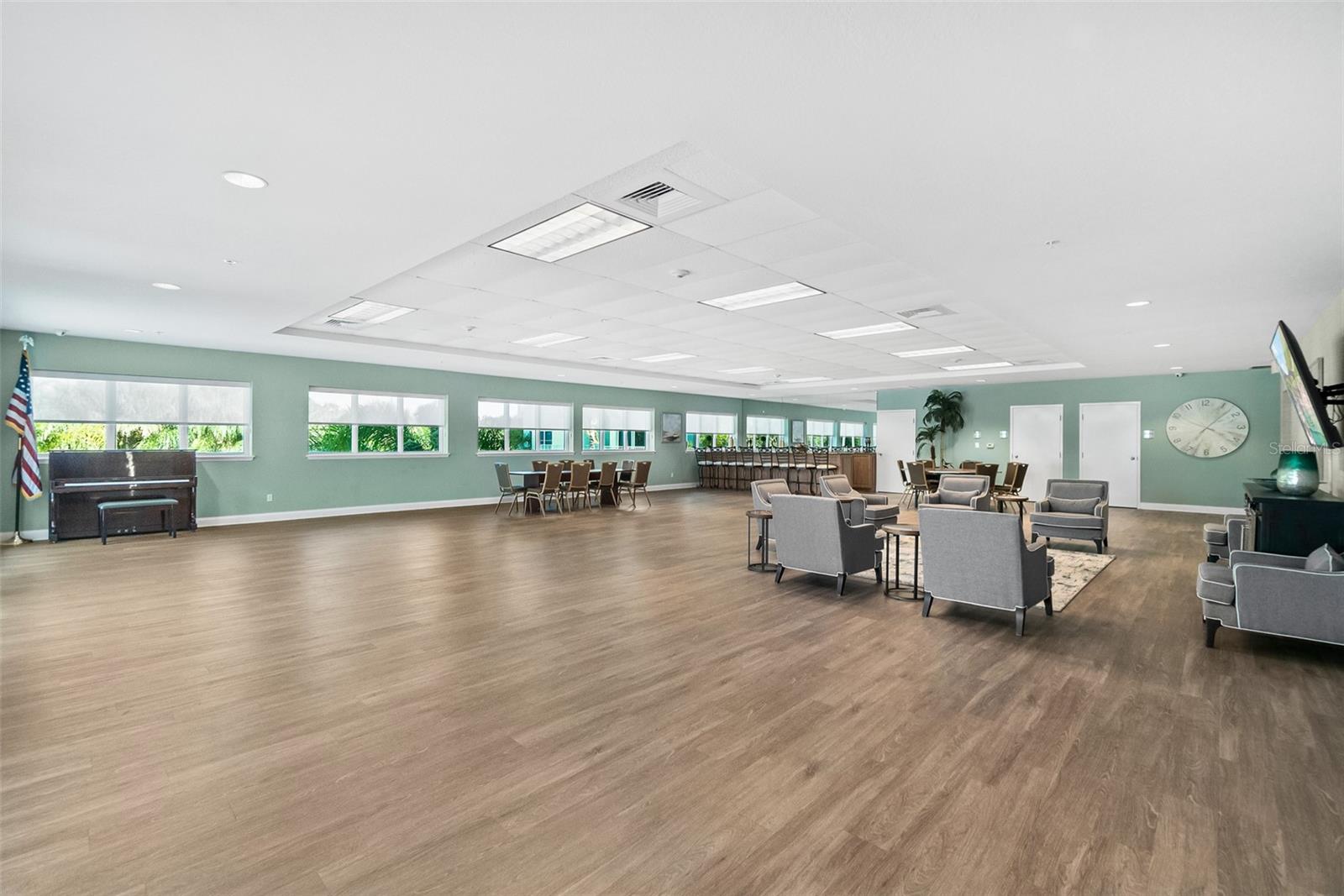 2 OCEANS WEST BLVD #1702