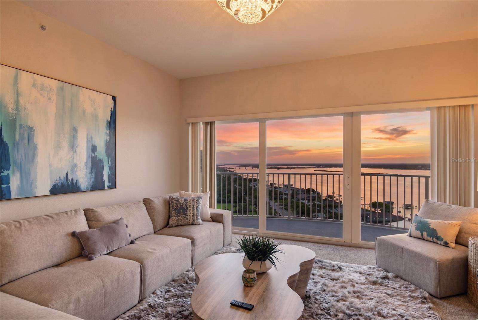 2 OCEANS WEST BLVD #1702