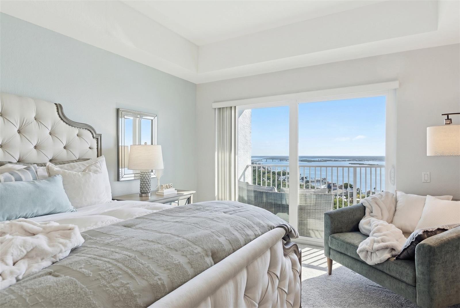 2 OCEANS WEST BLVD #1702