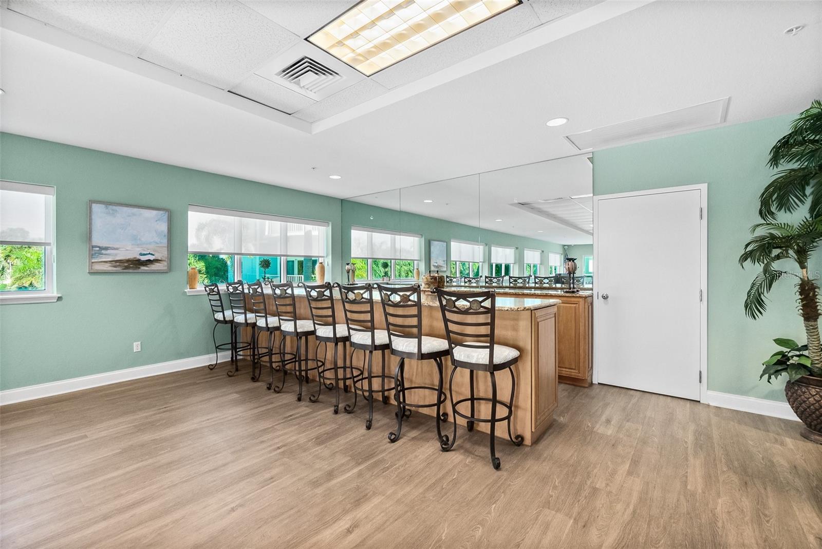 2 OCEANS WEST BLVD #1702