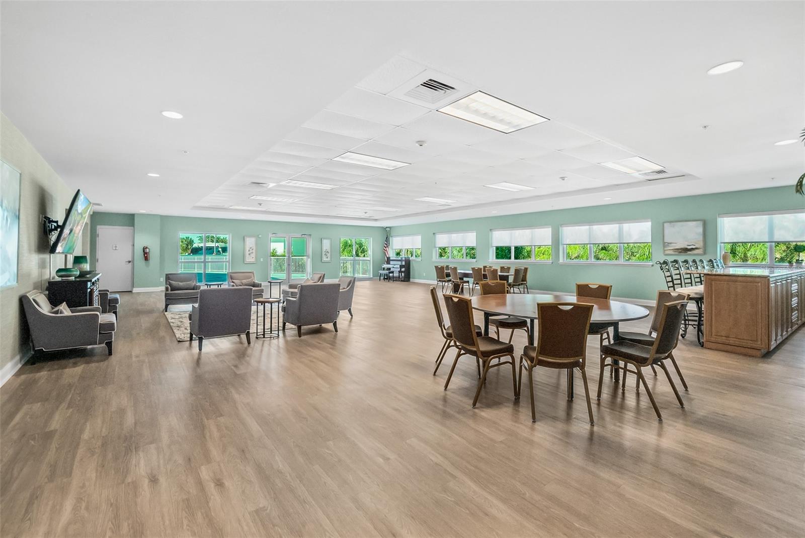2 OCEANS WEST BLVD #1702