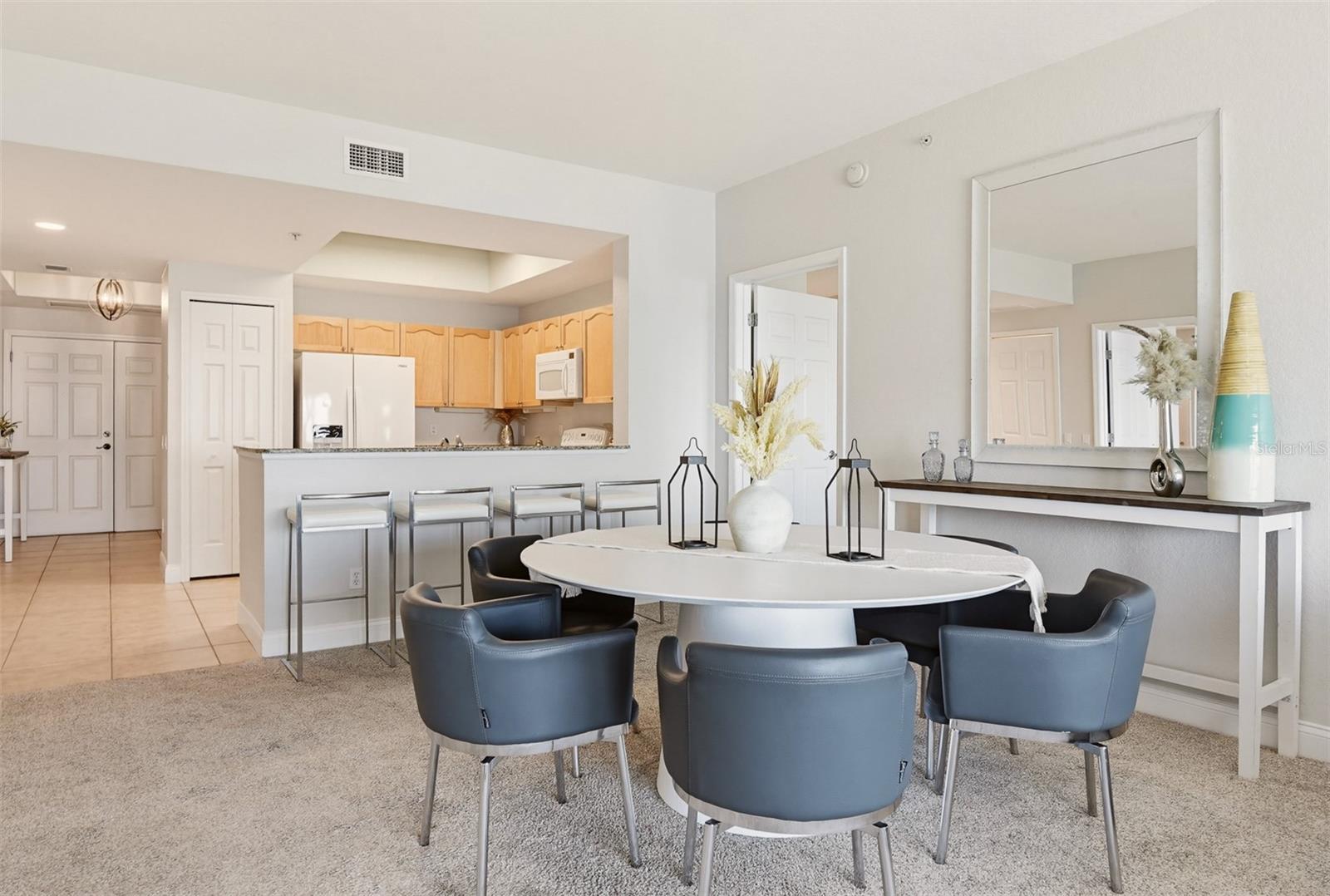 2 OCEANS WEST BLVD #1702