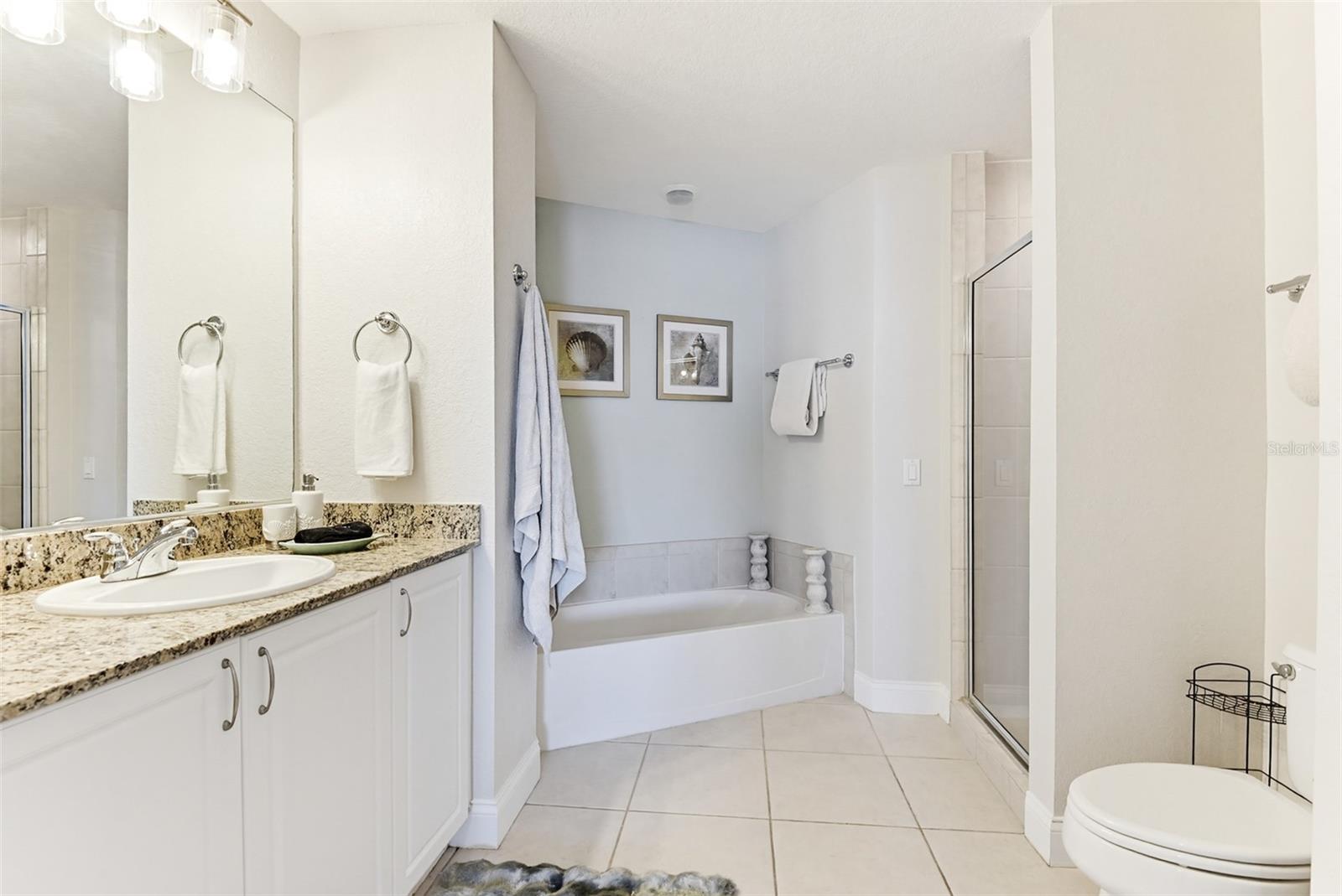 2 OCEANS WEST BLVD #1702