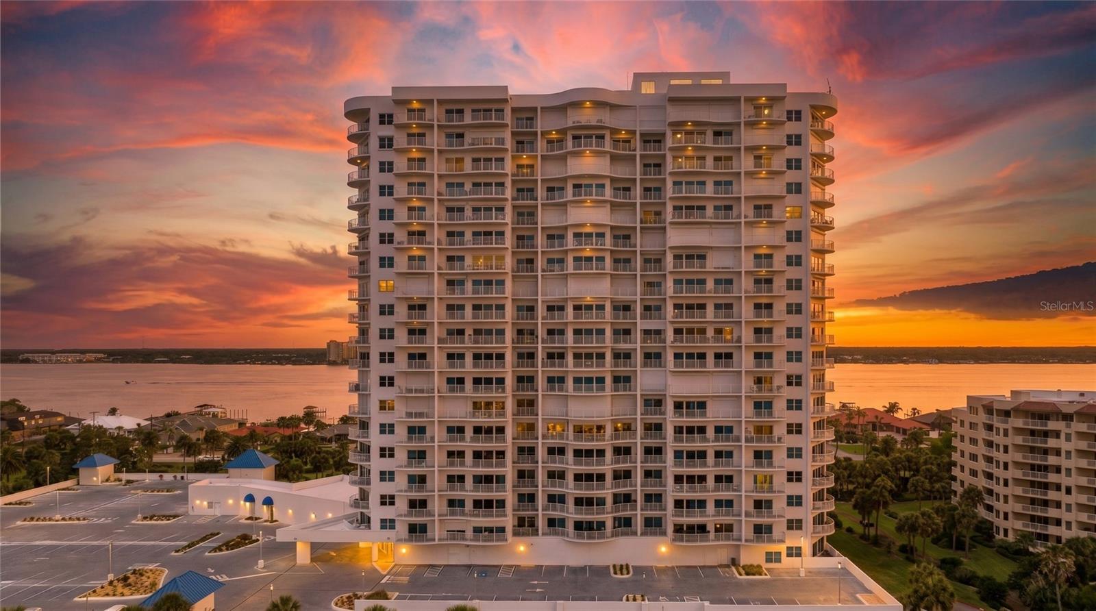 2 OCEANS WEST BLVD #1702