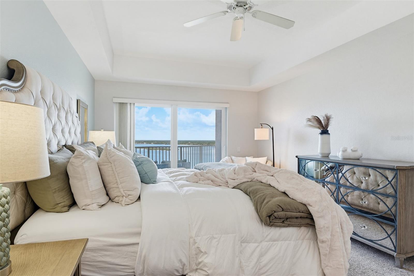 2 OCEANS WEST BLVD #1702