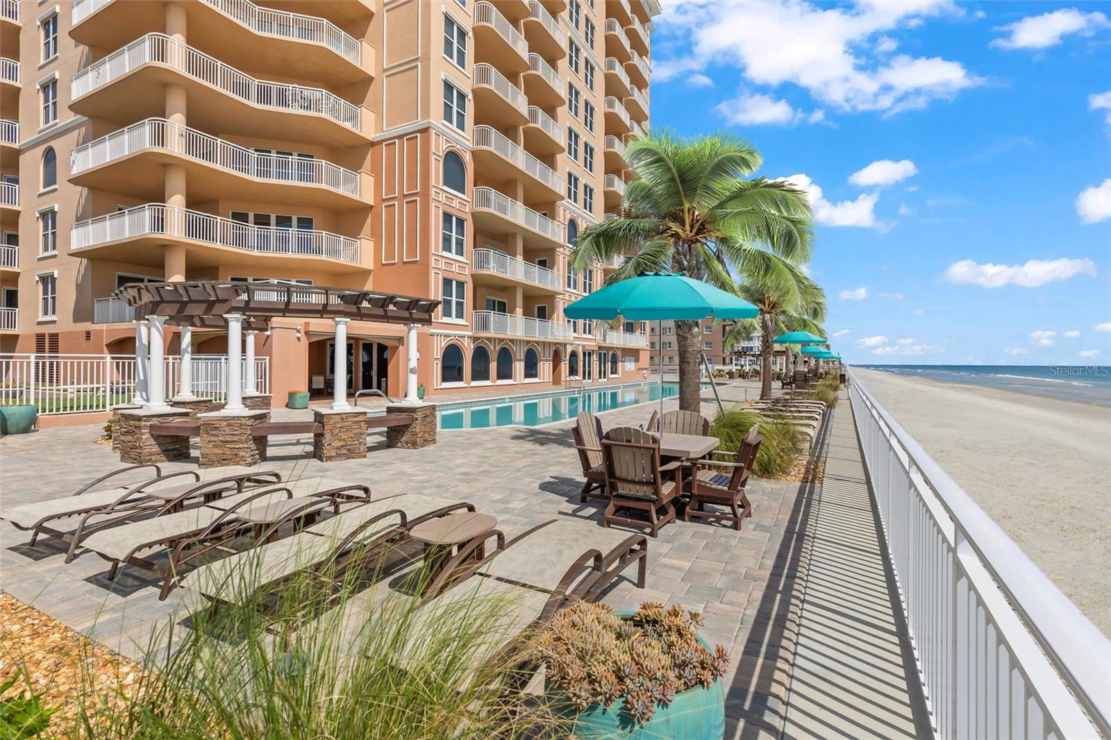 3245 S Atlantic Avenue Unit: 1002