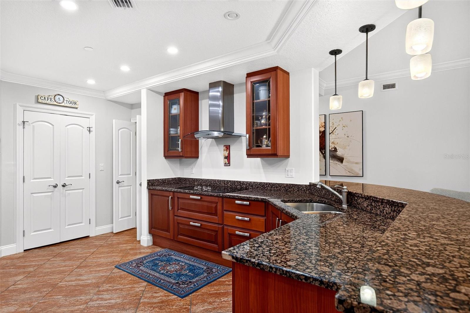 3245 S Atlantic Avenue Unit: 1002